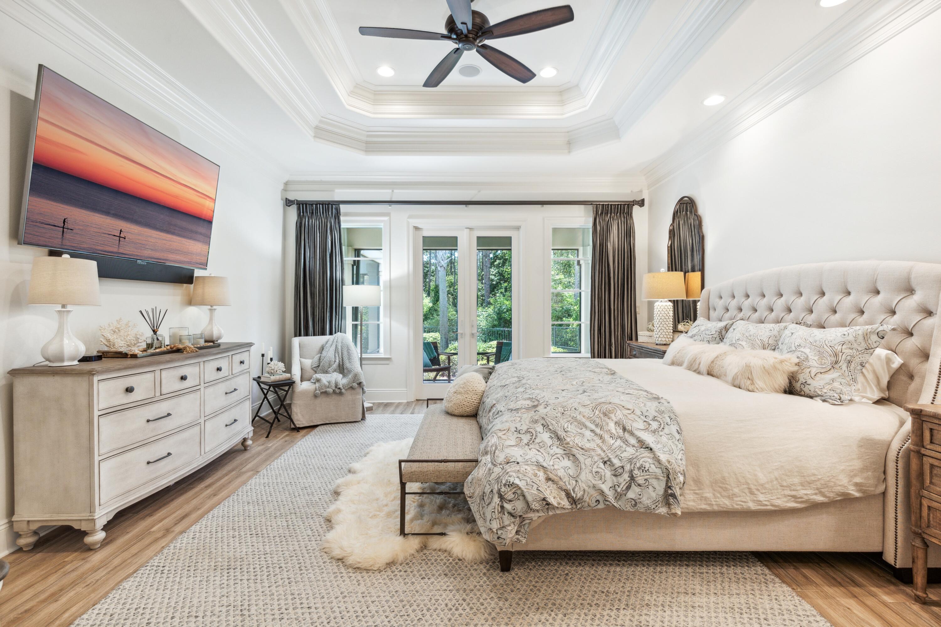 3413 Ravenwood Lane