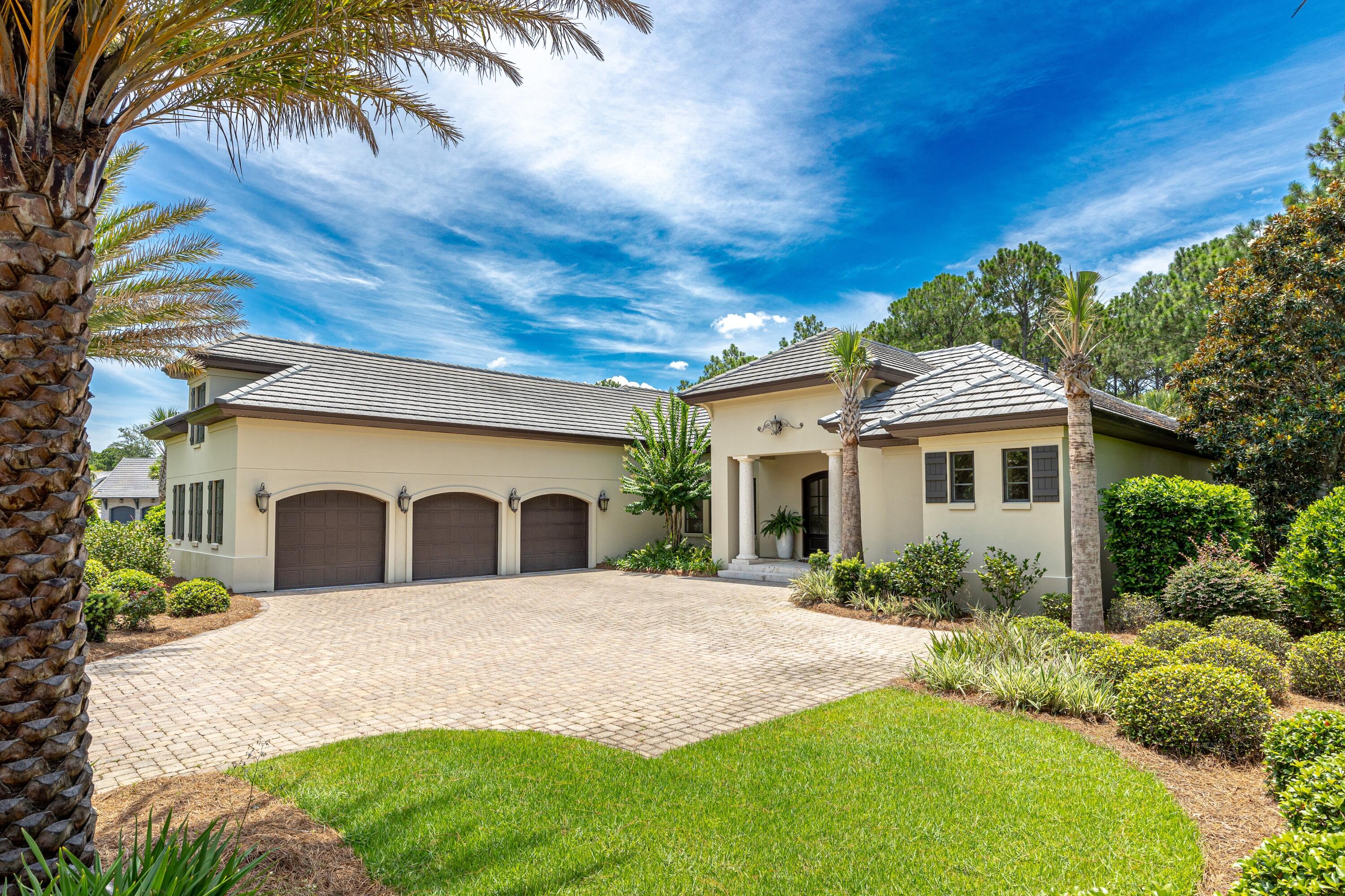 3413 Ravenwood Lane