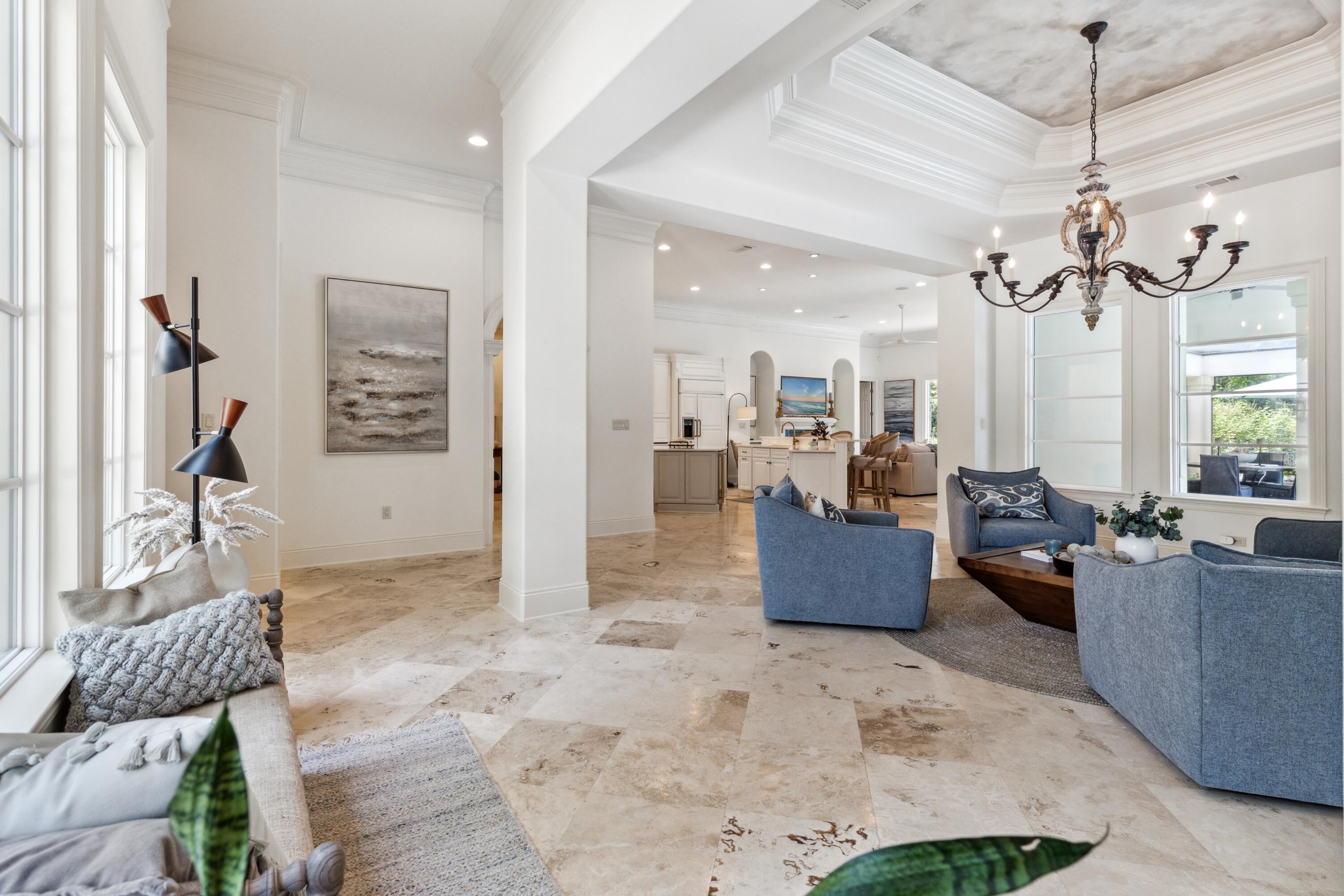 3413 Ravenwood Lane