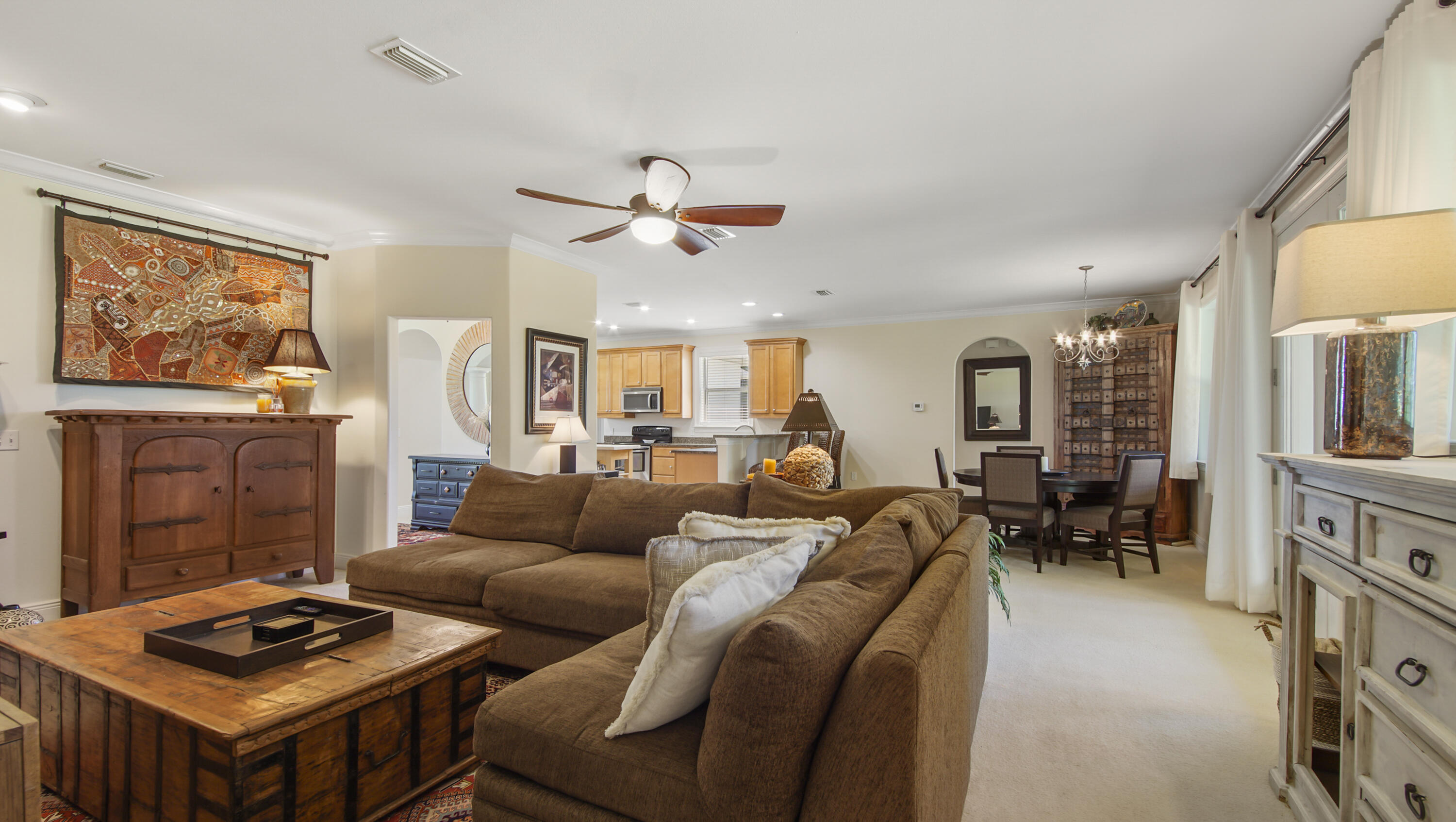 1464 Brushed Dune Circle