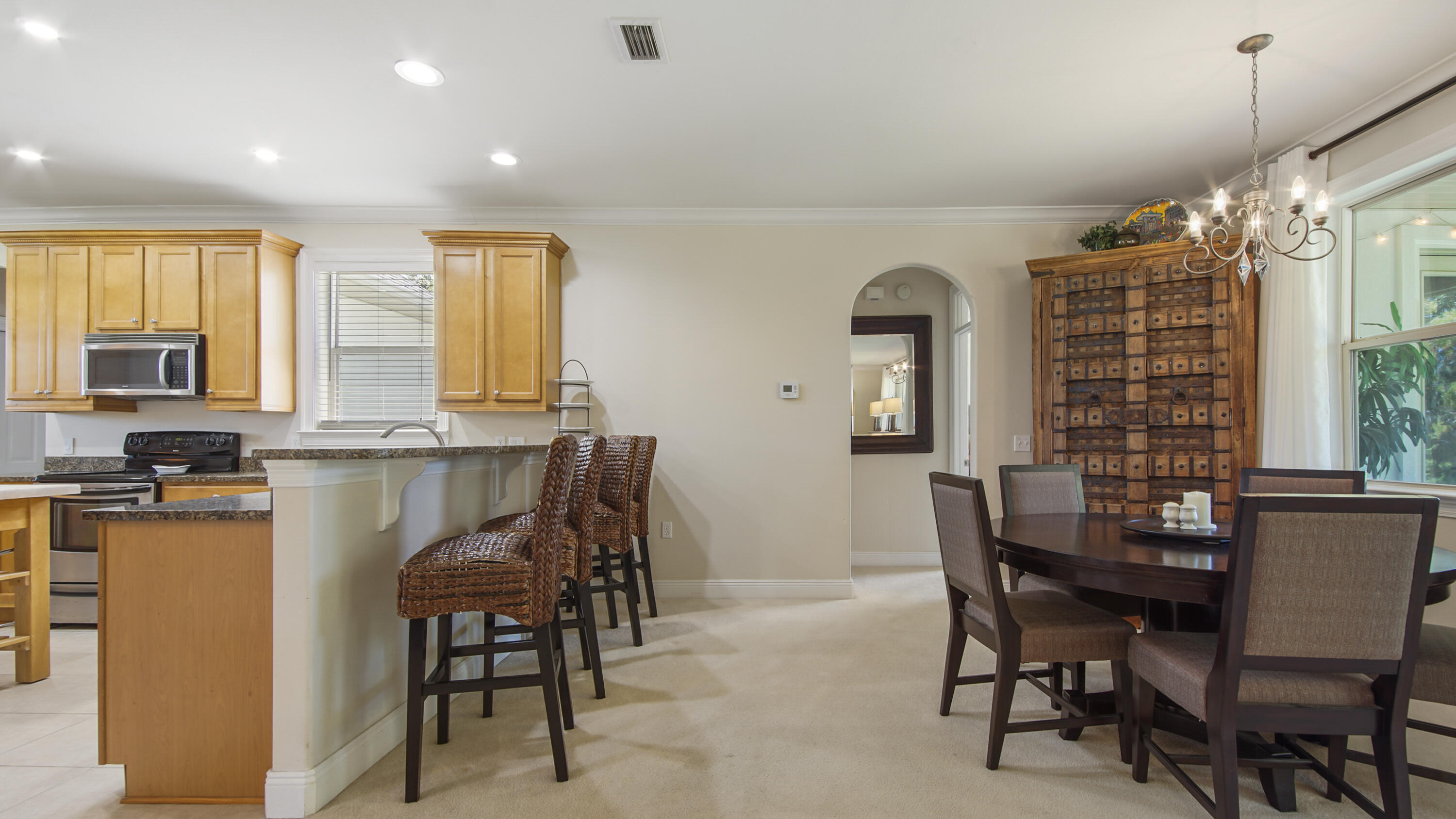 1464 Brushed Dune Circle