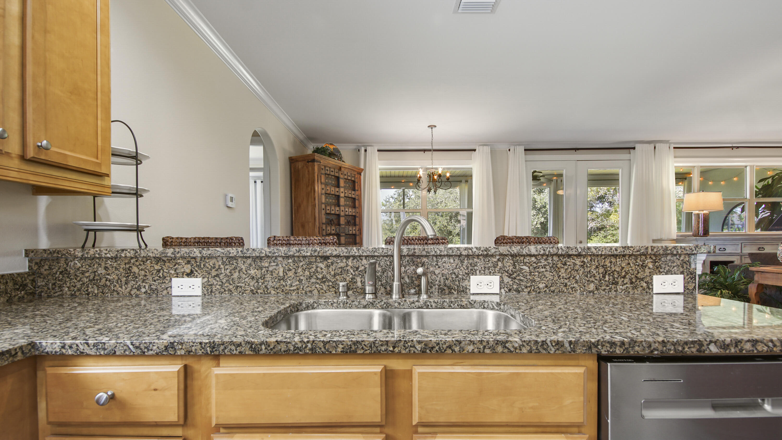 1464 Brushed Dune Circle