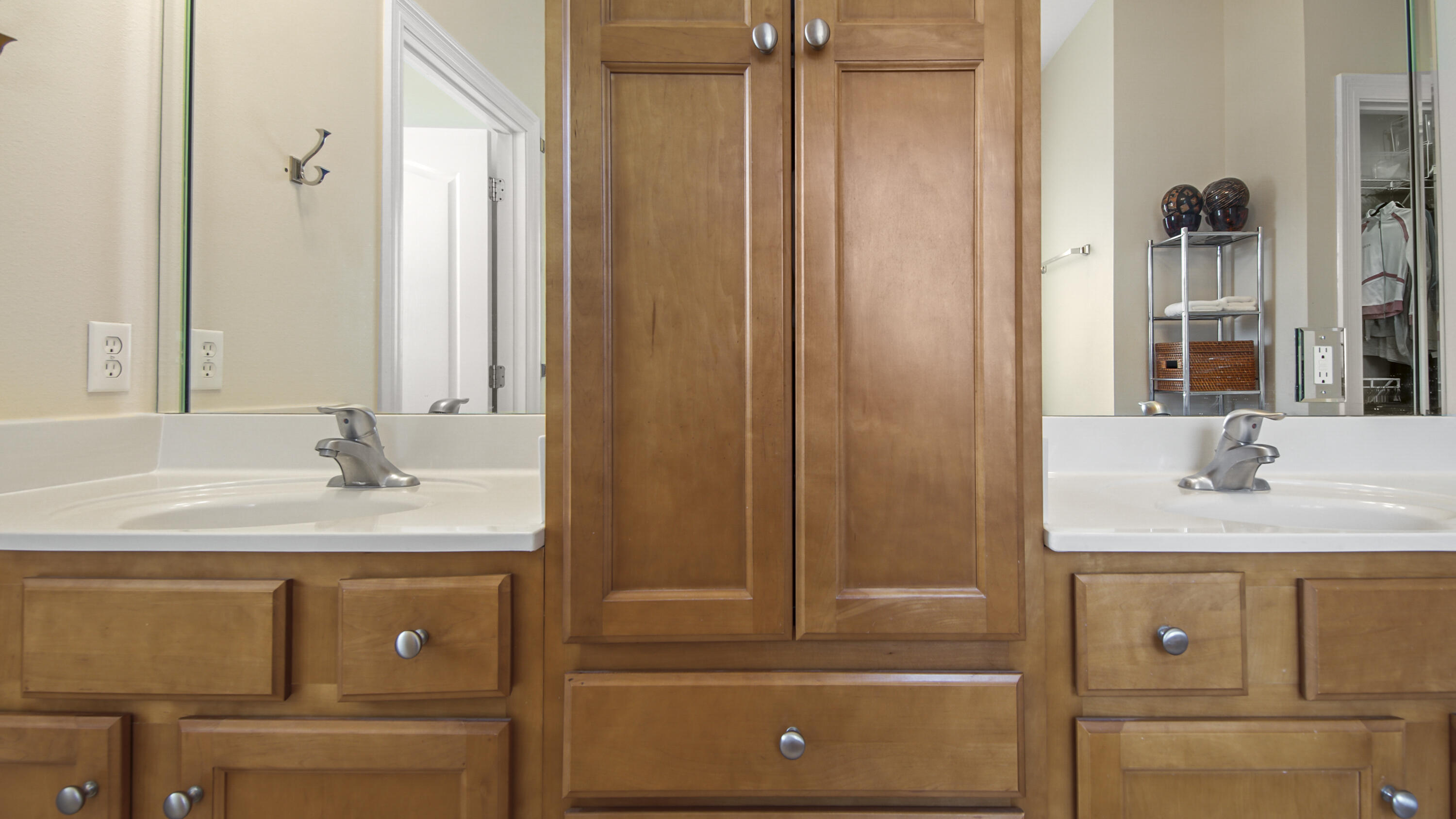 1464 Brushed Dune Circle