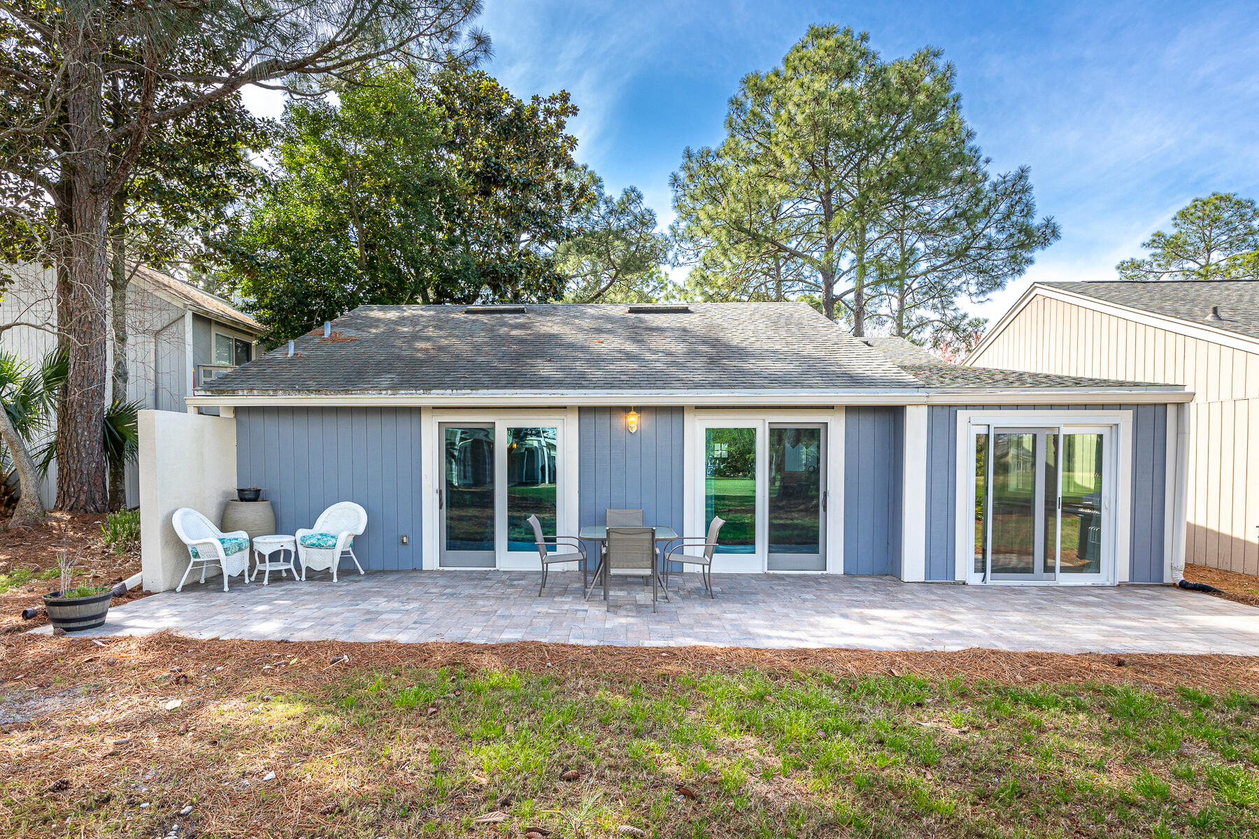 415 Linkside Lane