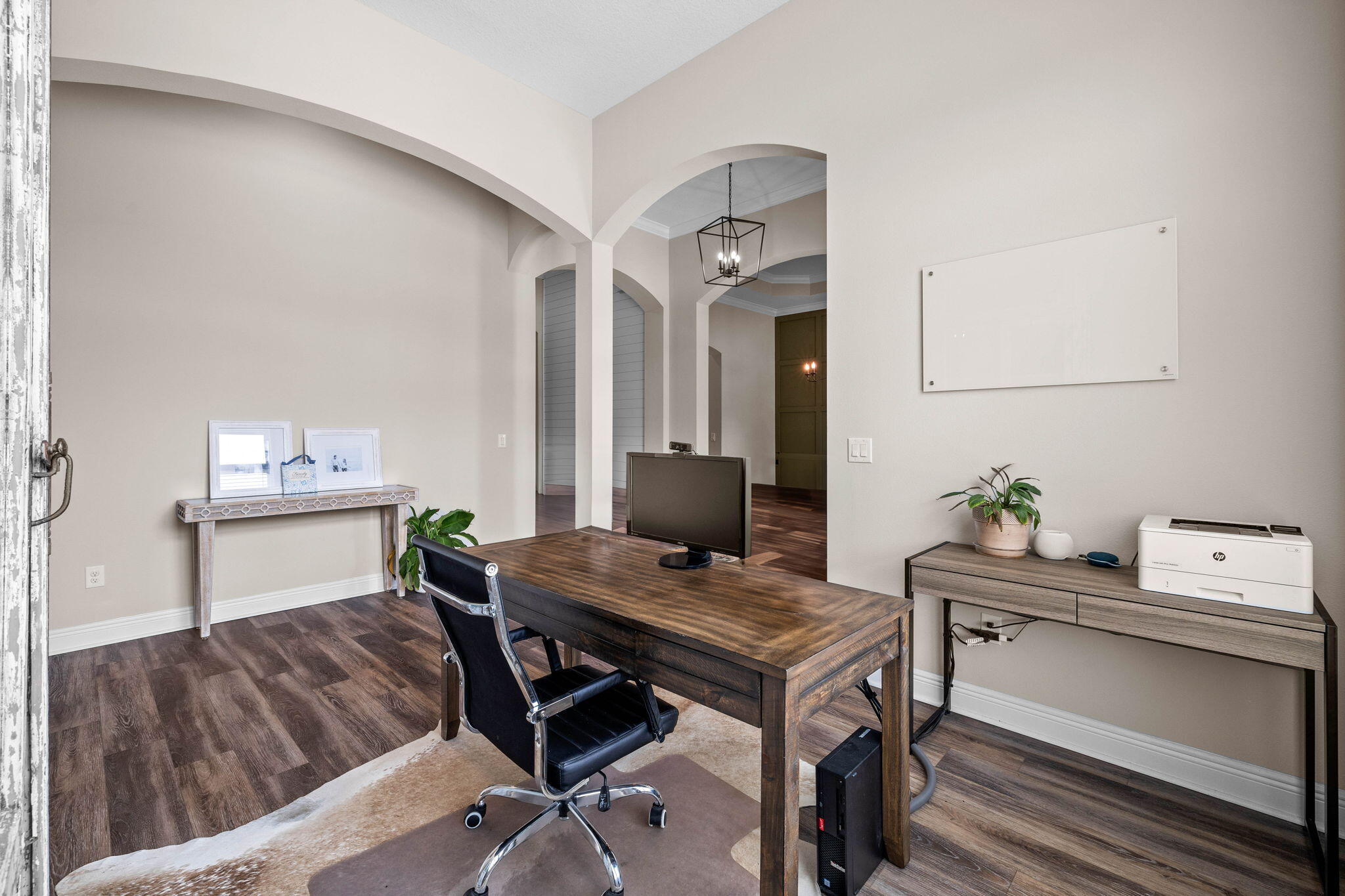 1297 Brushed Dune Circle