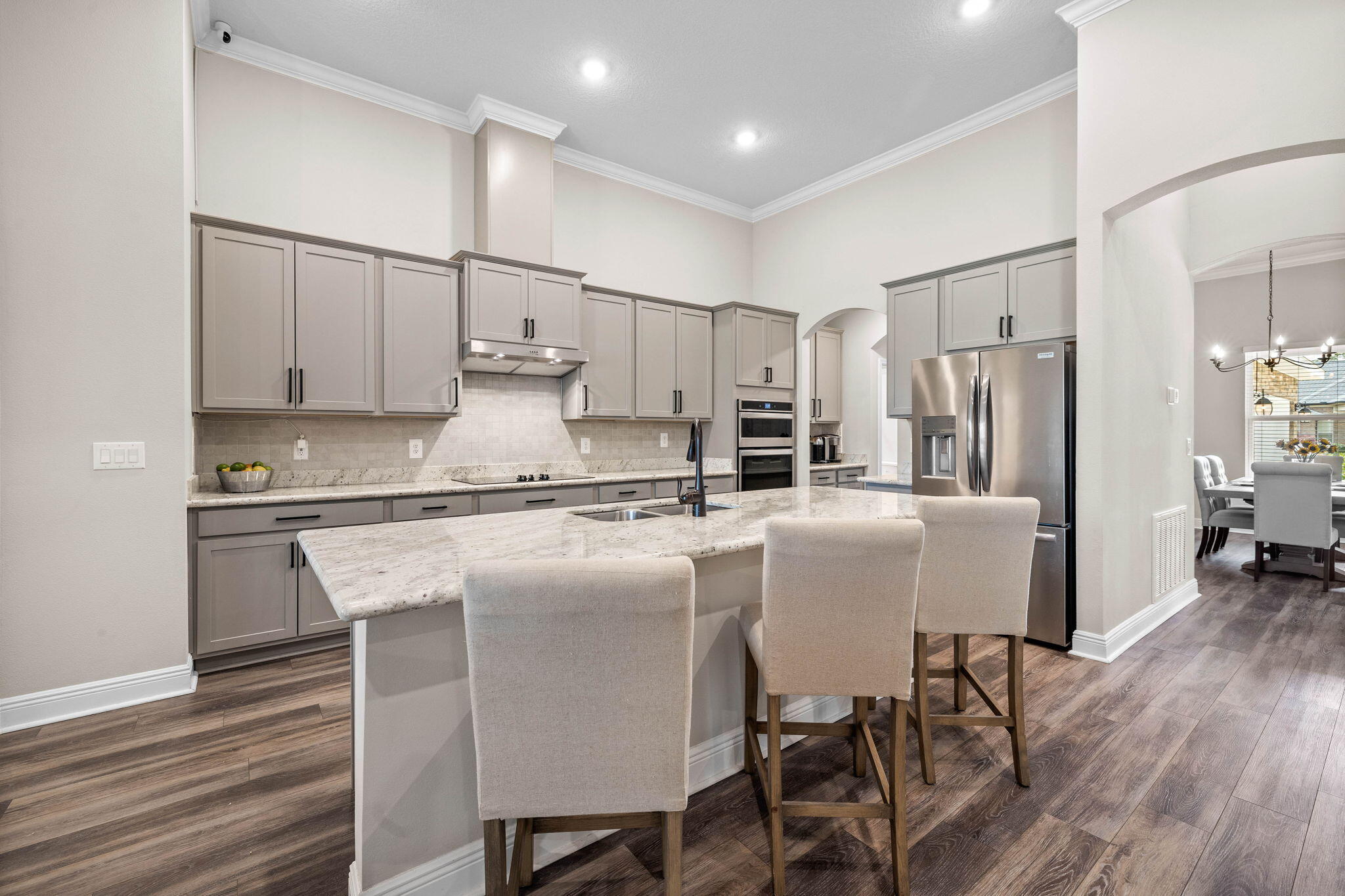 1297 Brushed Dune Circle