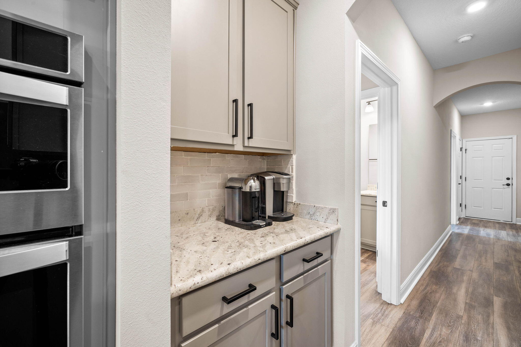 1297 Brushed Dune Circle