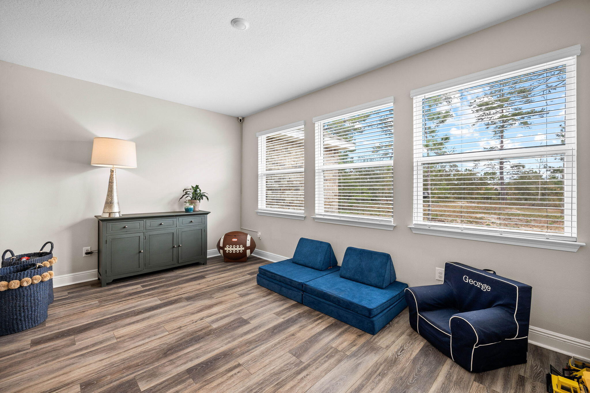 1297 Brushed Dune Circle