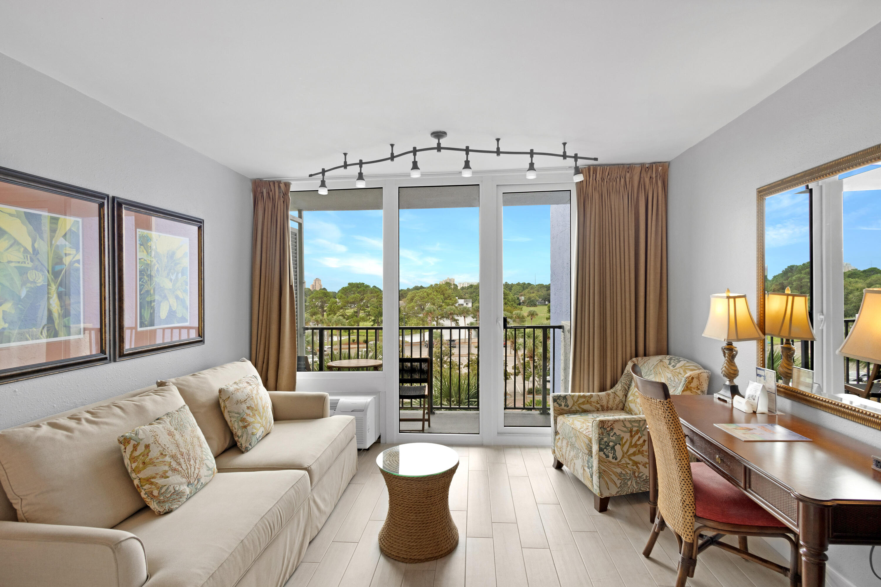 200 N Sandestin Boulevard, 6579