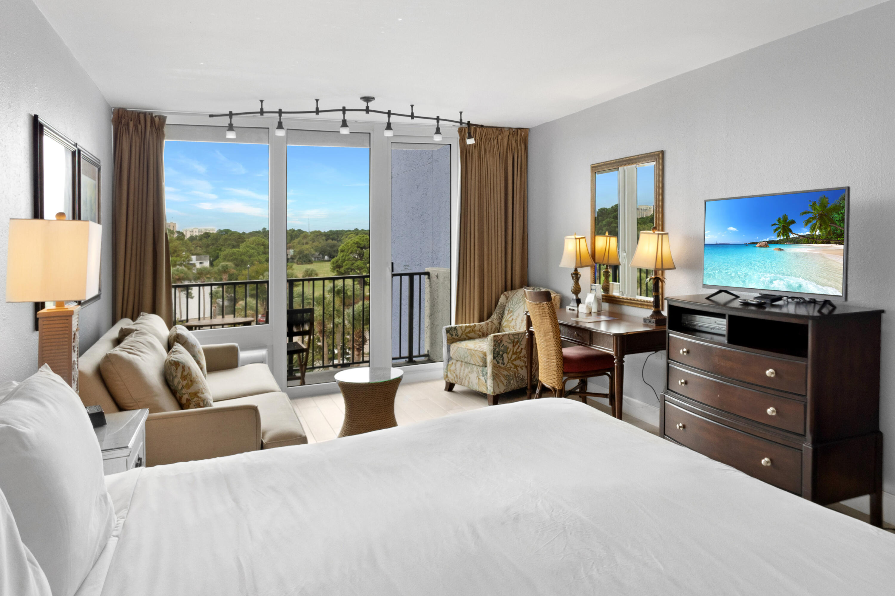 200 N Sandestin Boulevard, 6579