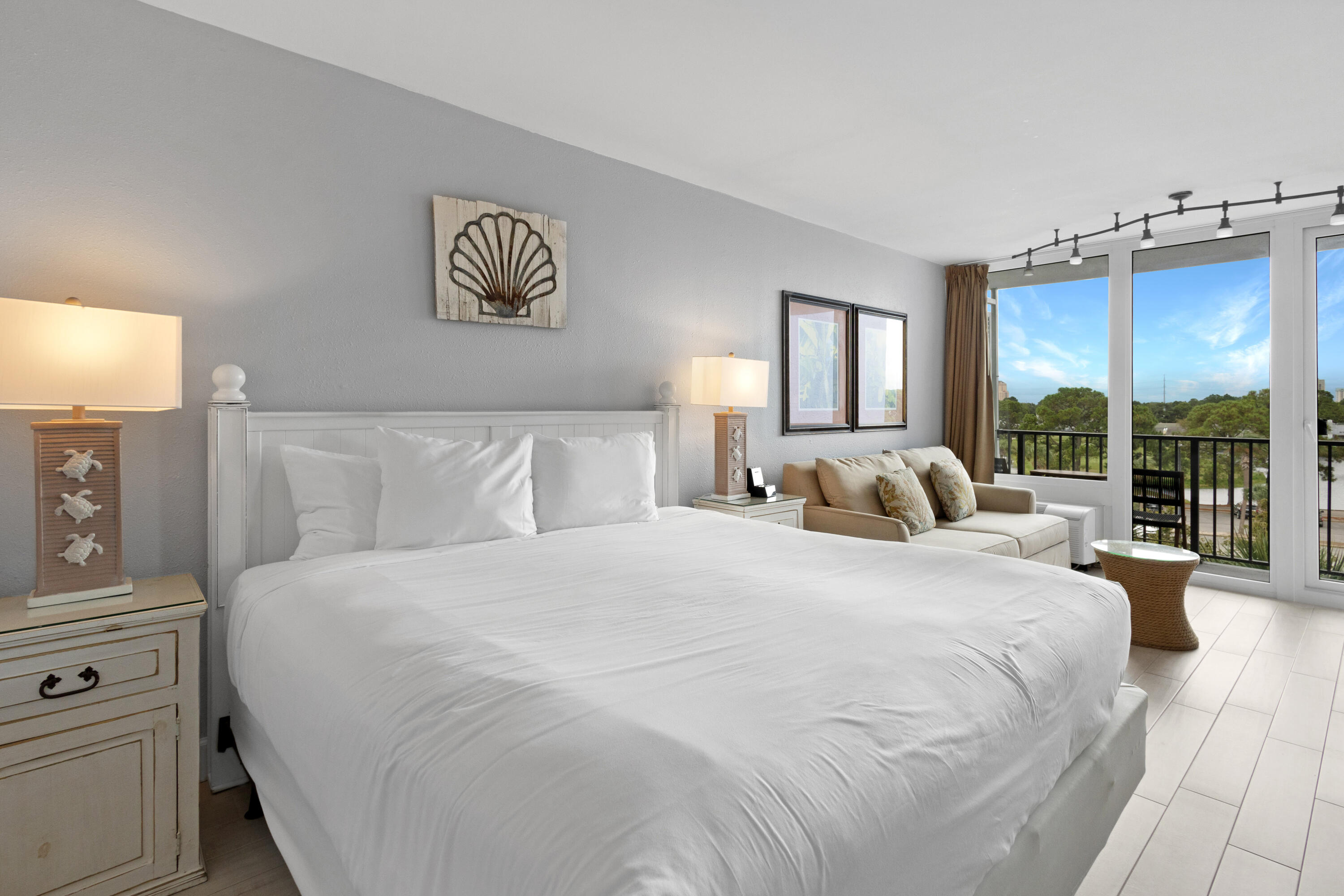 200 N Sandestin Boulevard, 6579