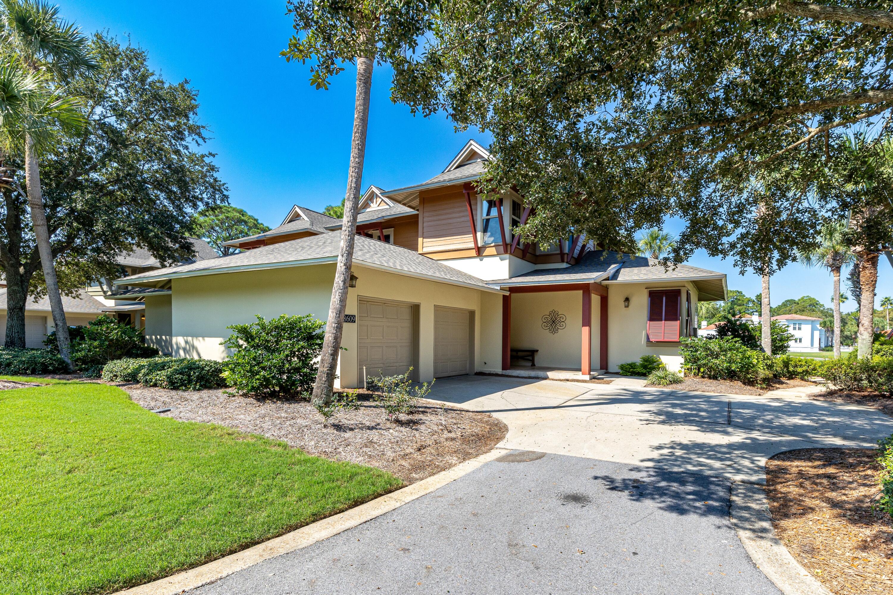 8609 Magnolia Bay Lane
