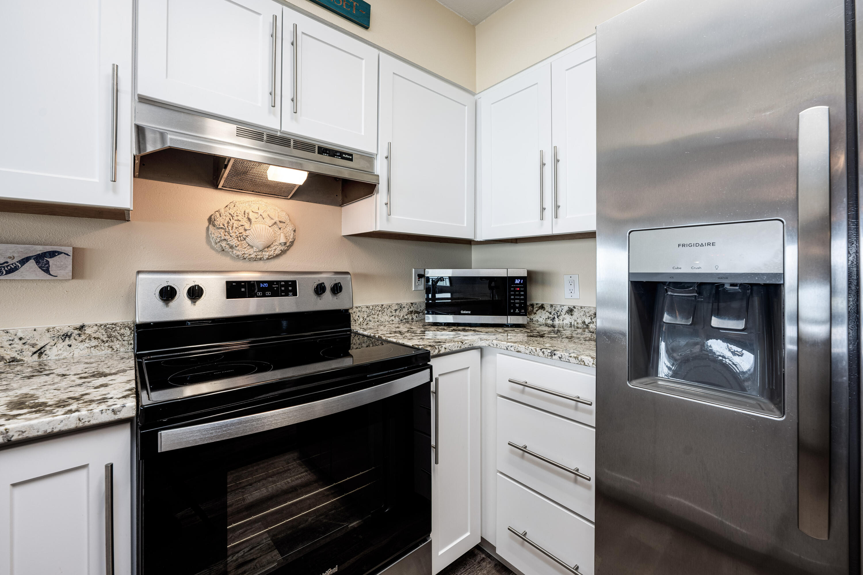 780 Sundial Court, UNIT 2002