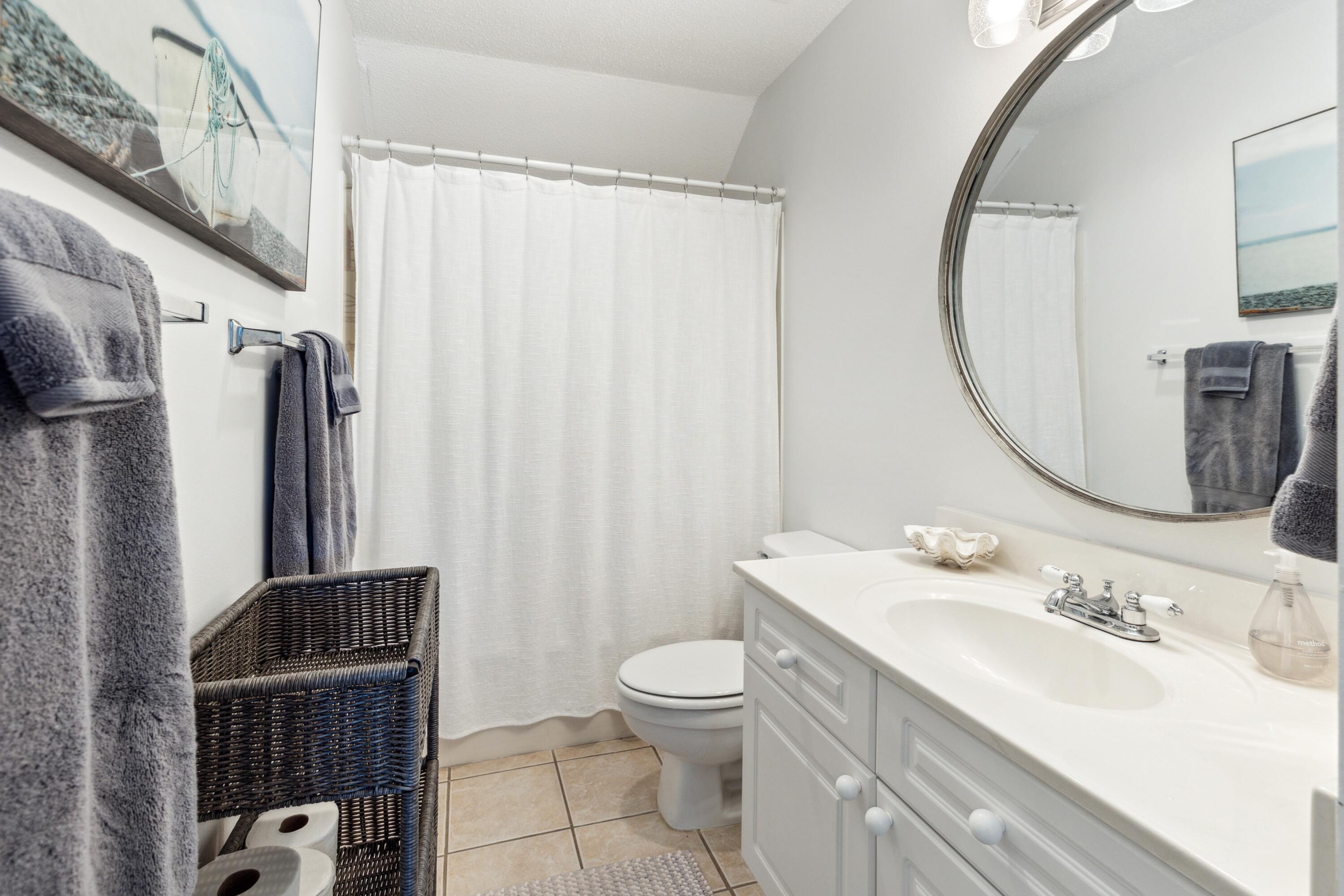 8568 Turnberry Drive, 8568