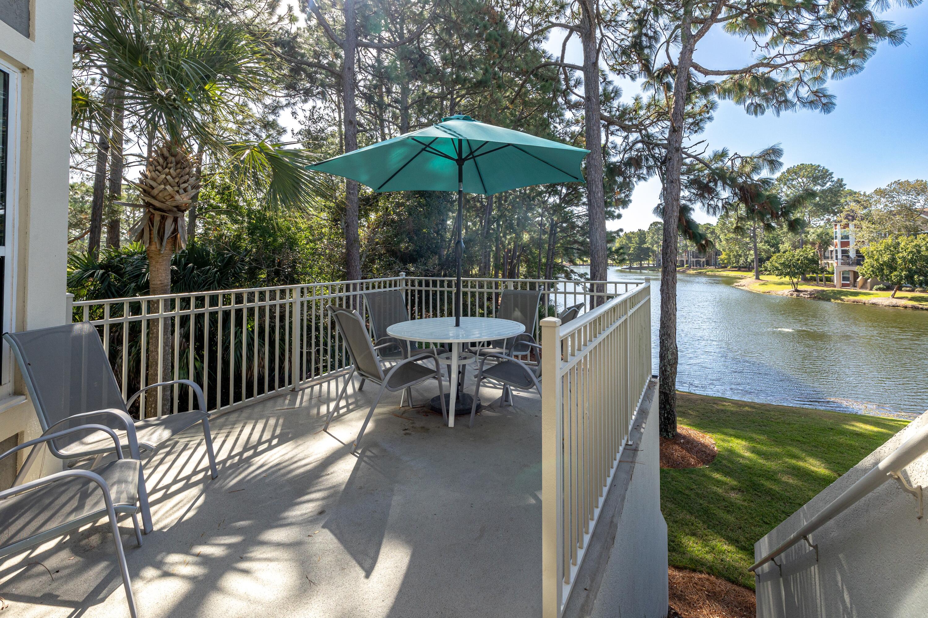 8568 Turnberry Drive, 8568