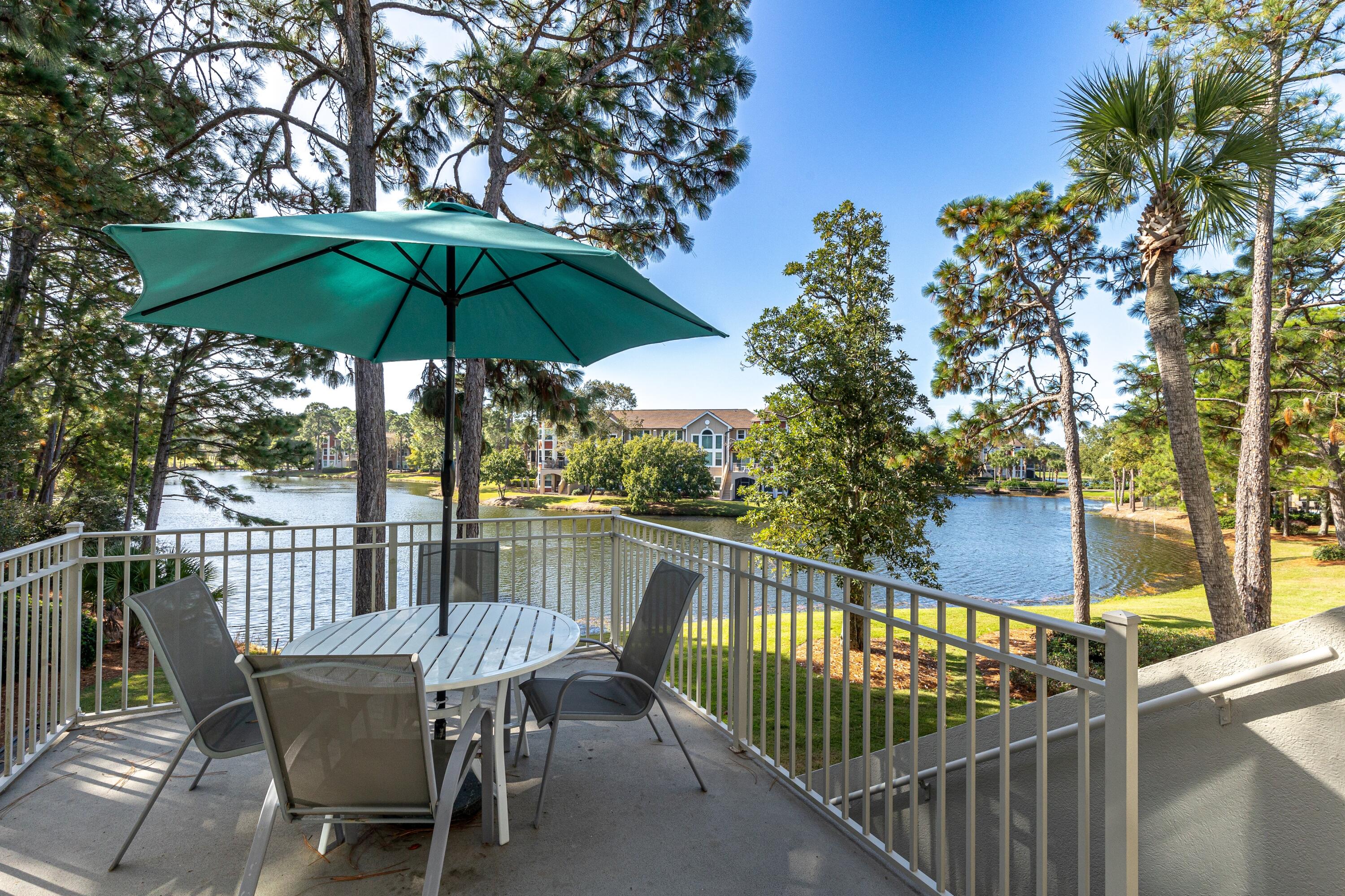8568 Turnberry Drive, 8568