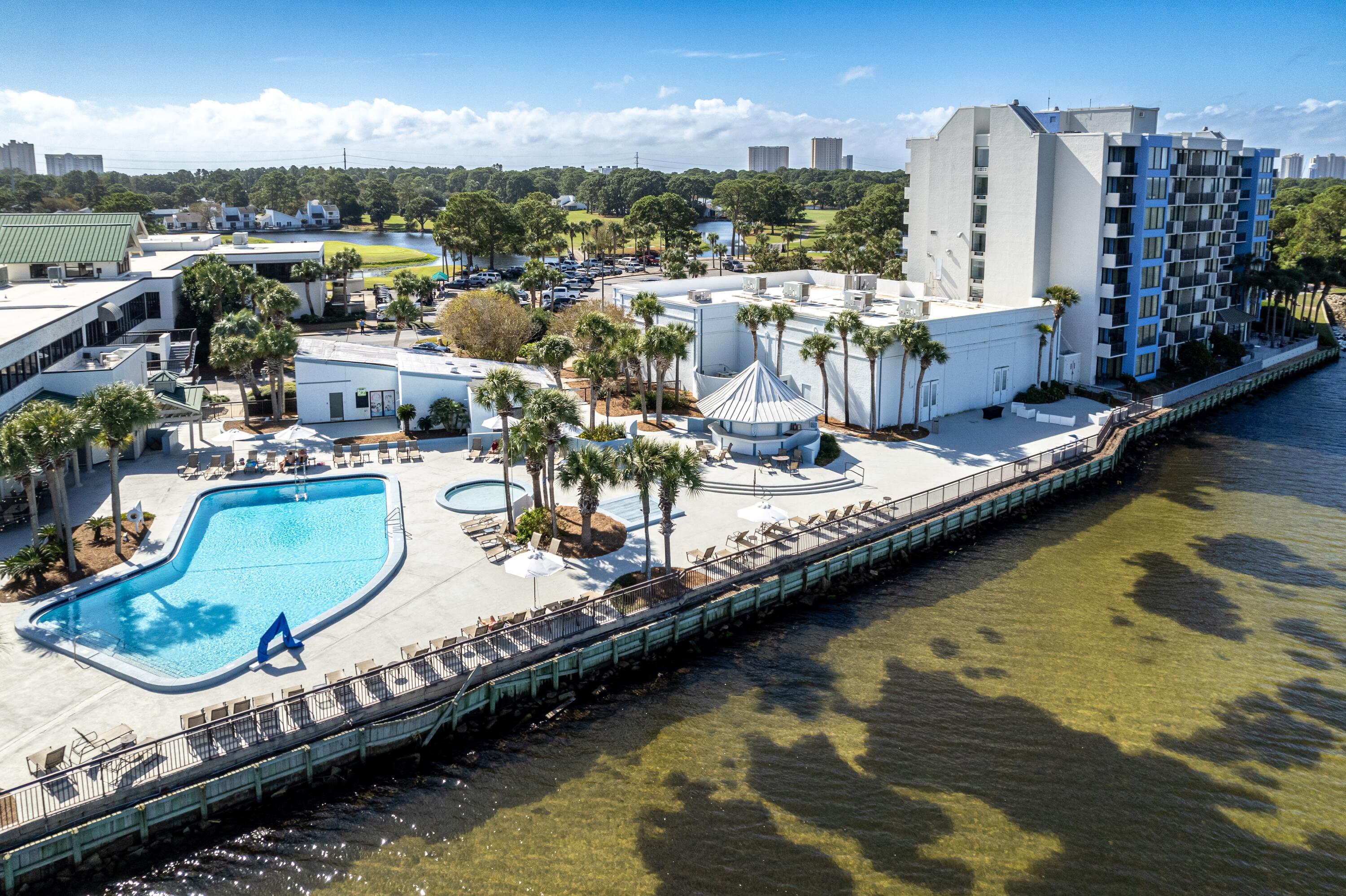 200 N Sandestin Boulevard, 6772