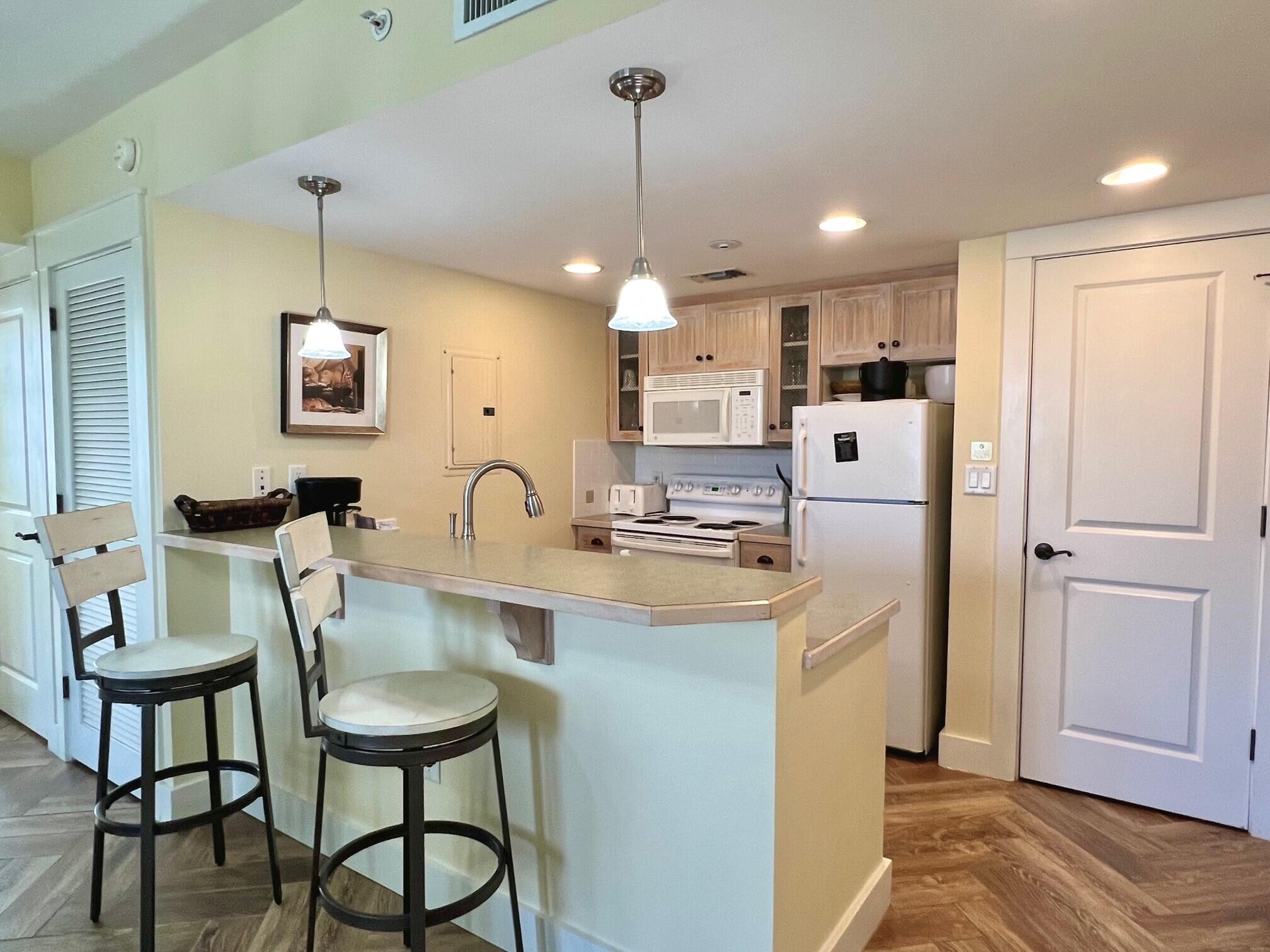 9300 Baytowne Wharf Boulevard, 530