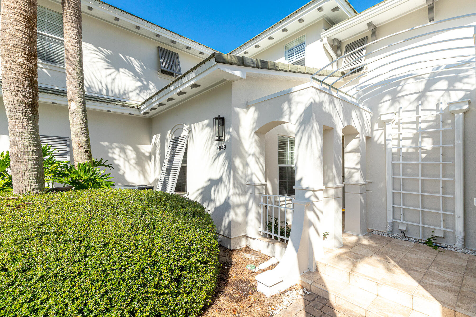 849 Grand Harbour E