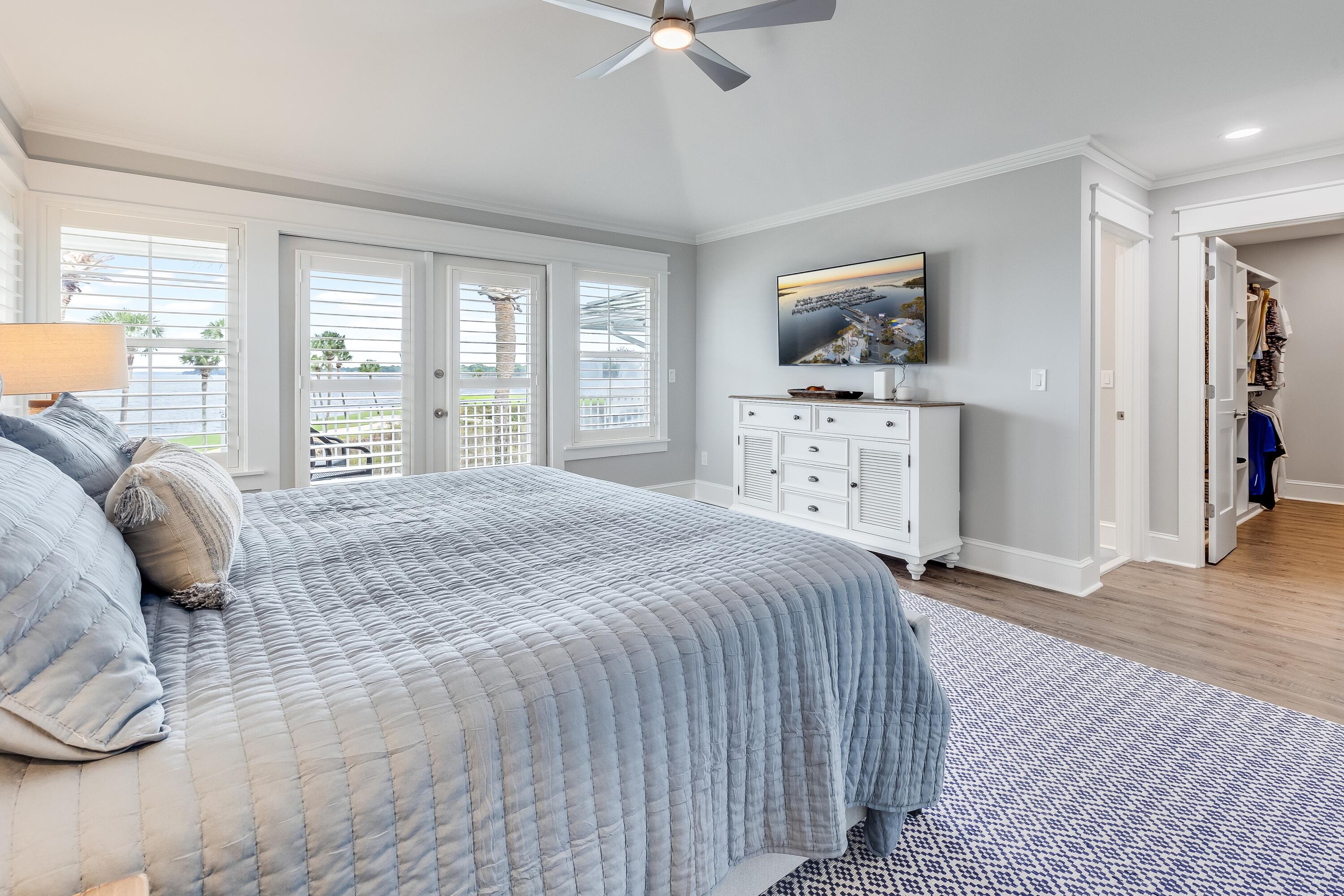 849 Grand Harbour E