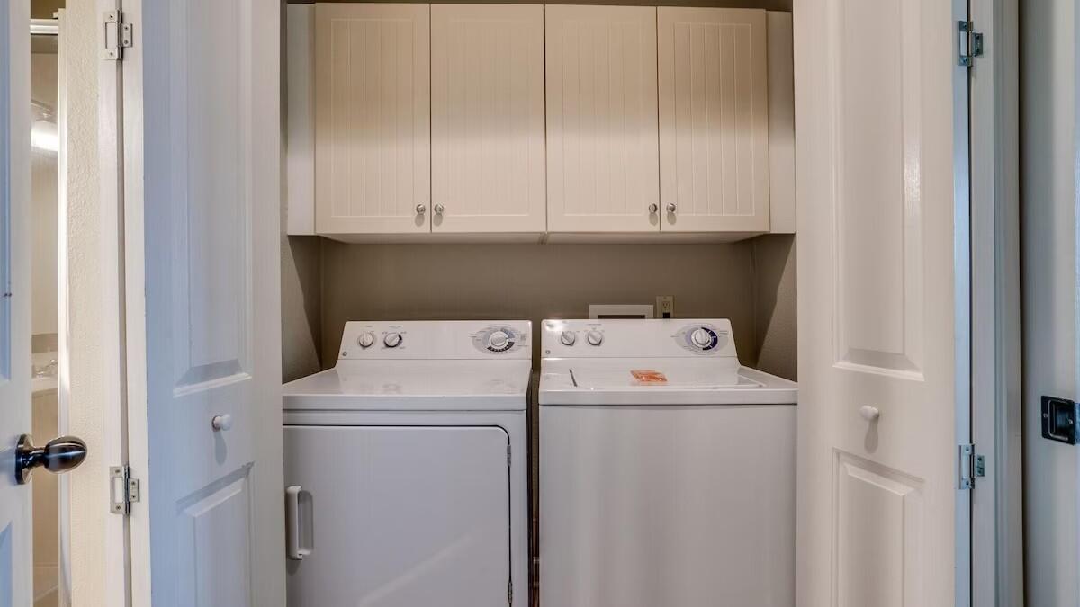 2335 Crystal Cove Place