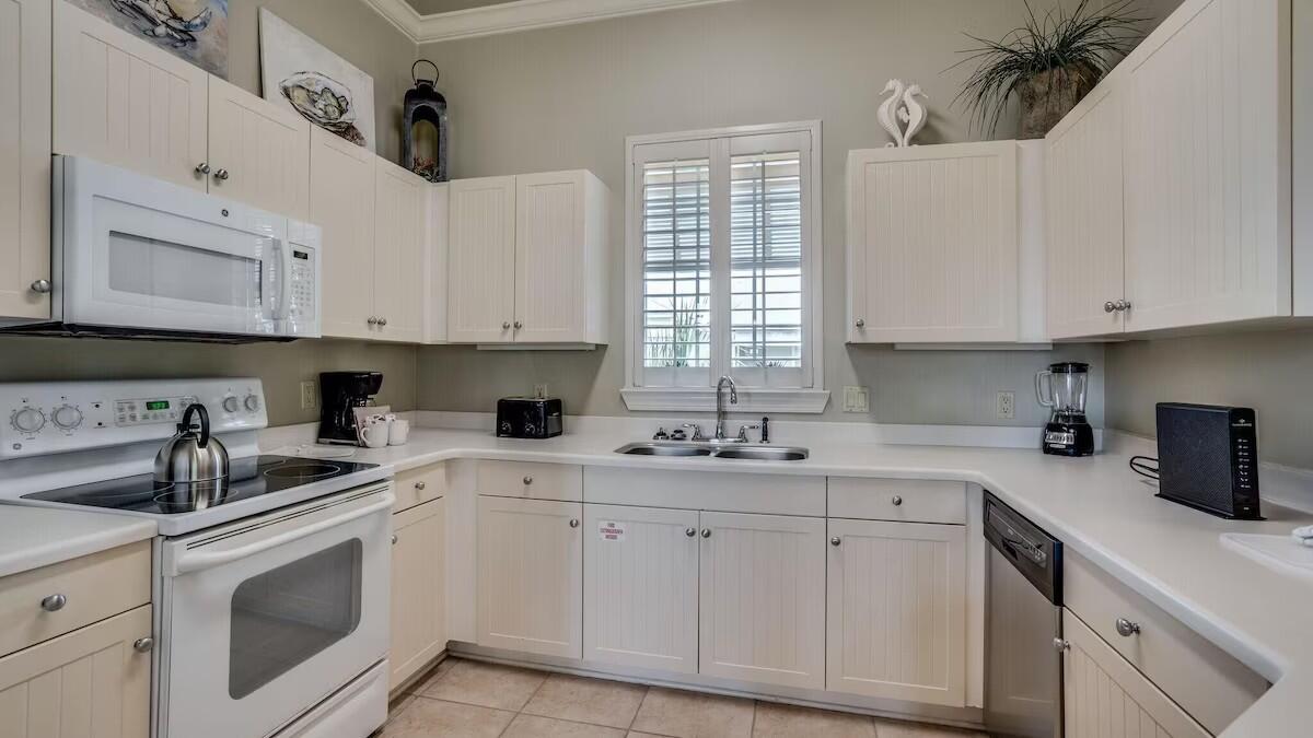 2335 Crystal Cove Place