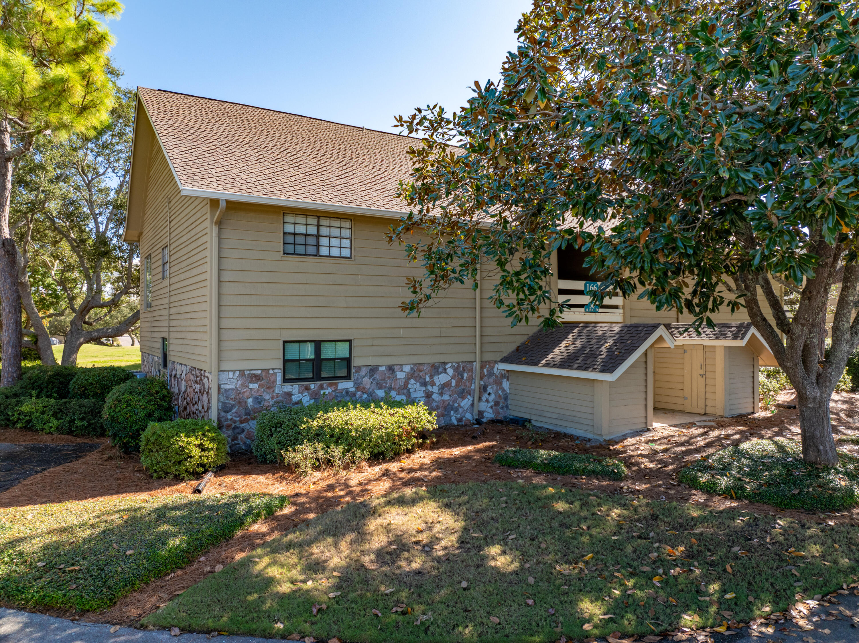 166 N Driftwood Bay, 36A