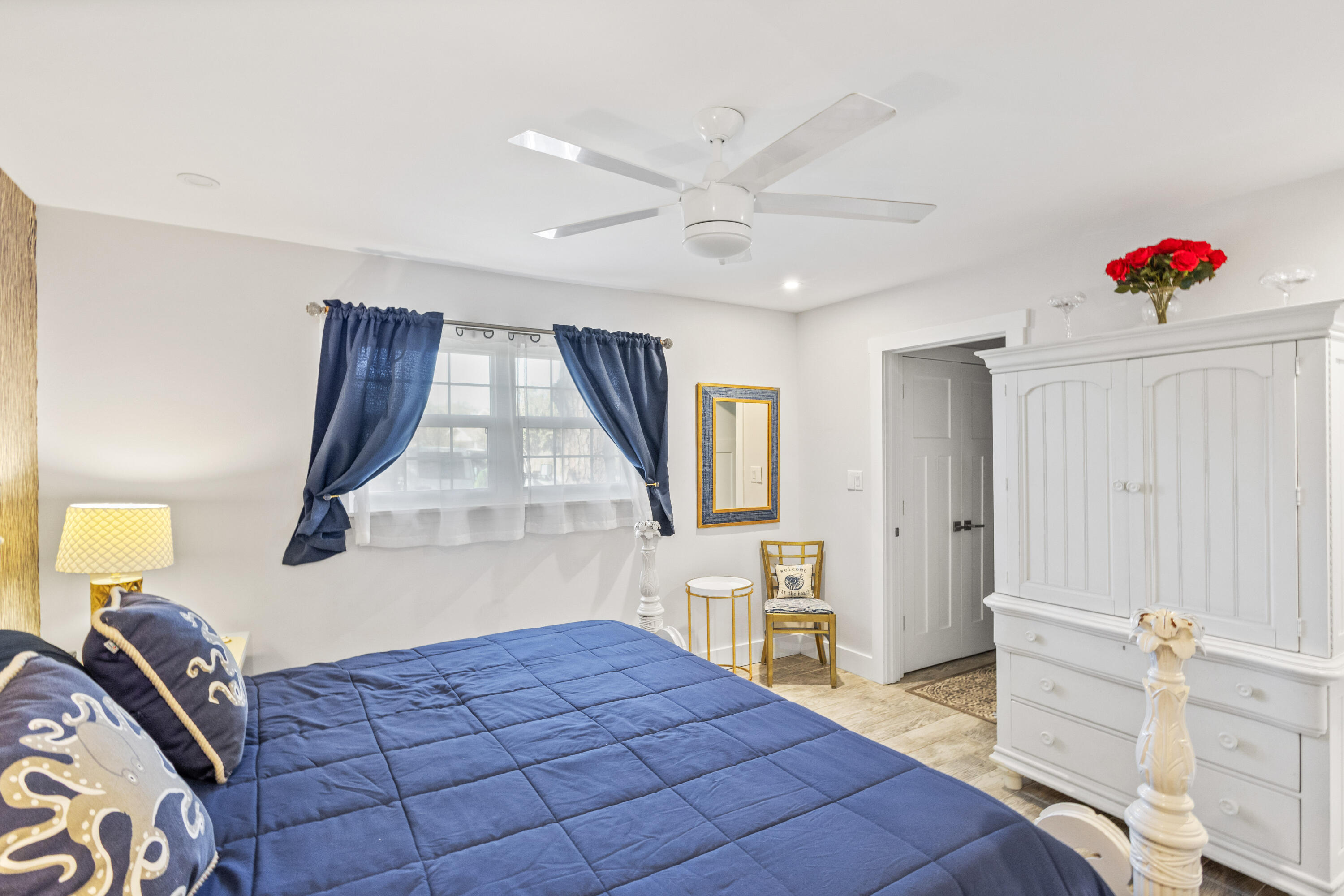 166 N Driftwood Bay, 36A