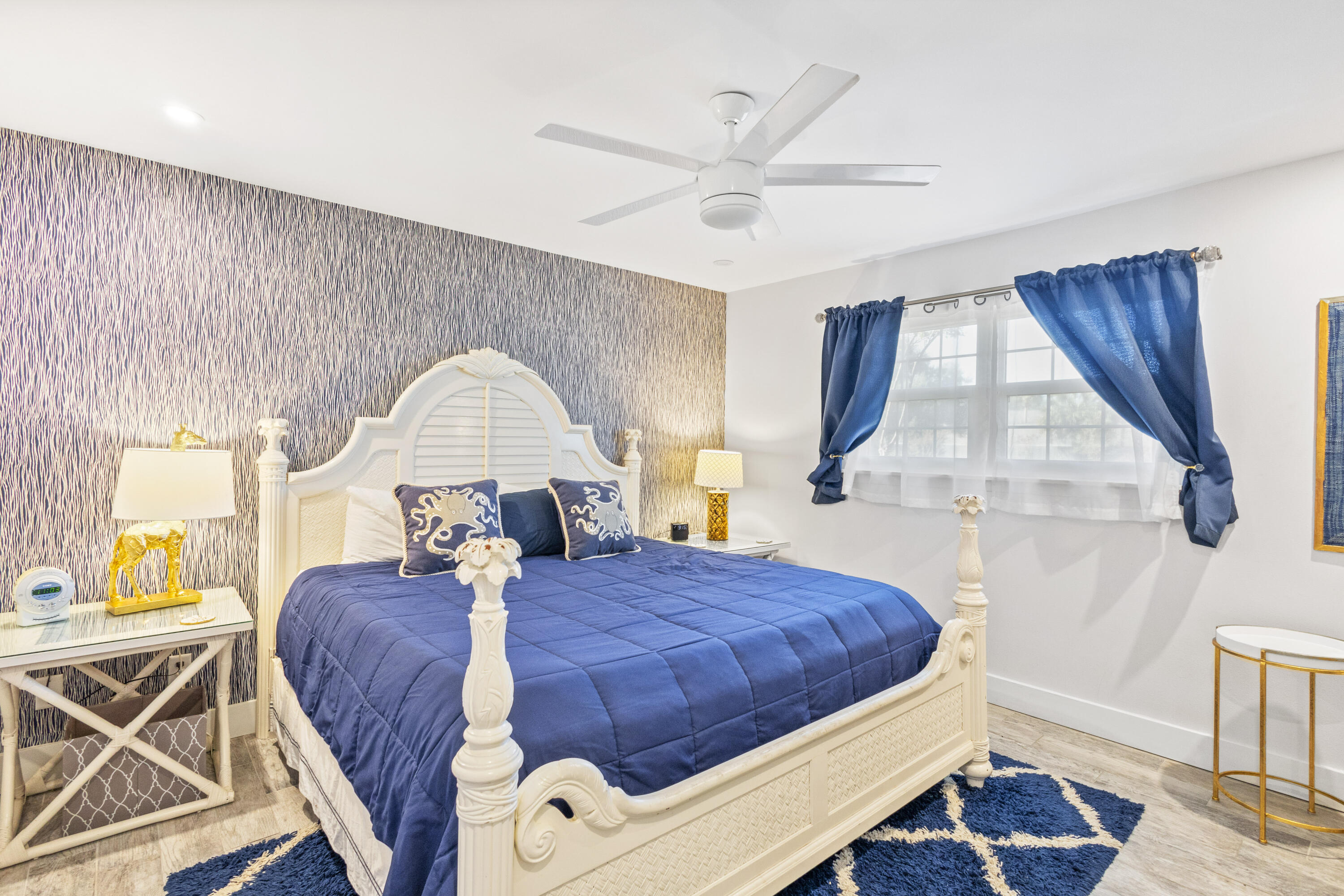 166 N Driftwood Bay, 36A