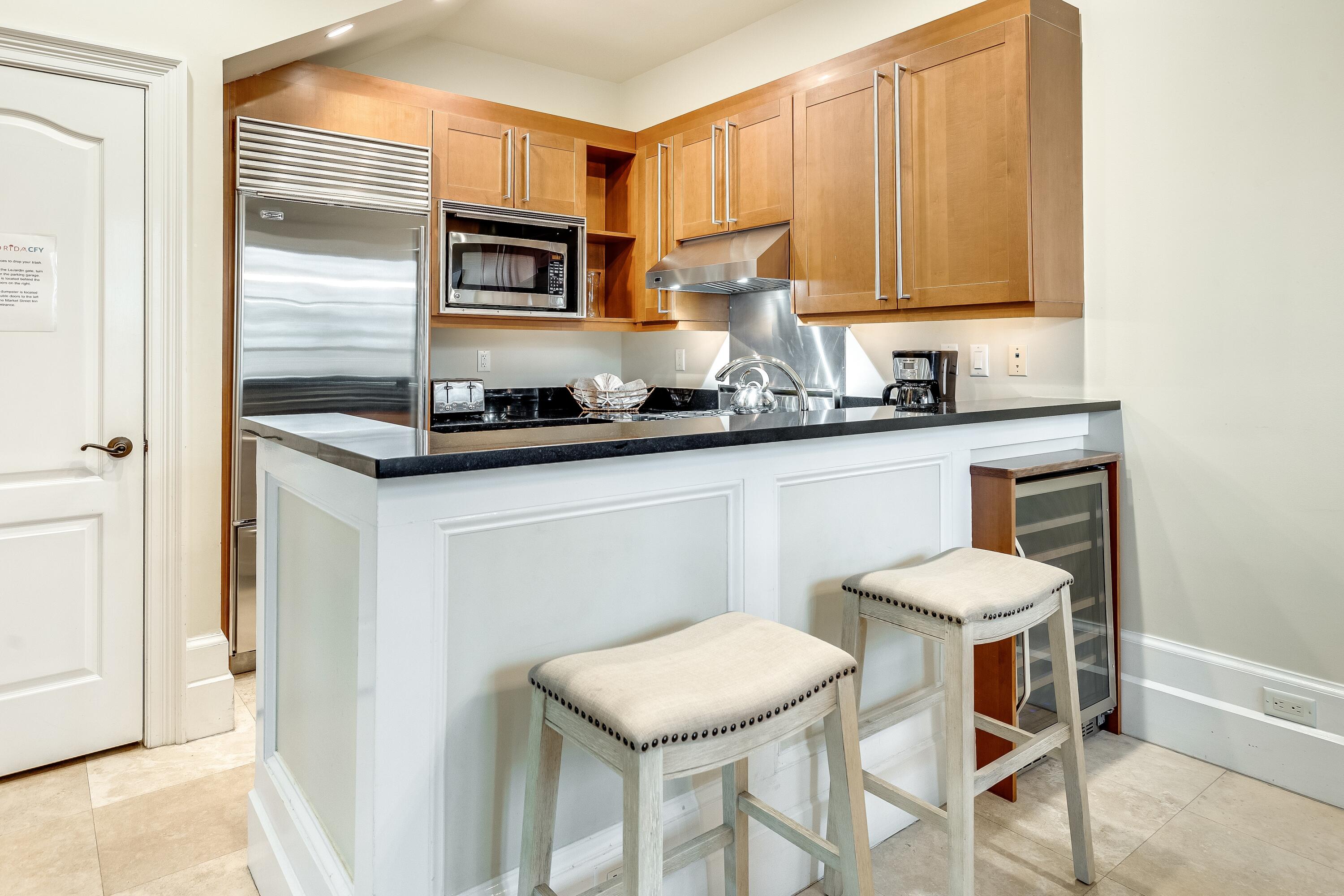 9201 Market Street Inn, 169