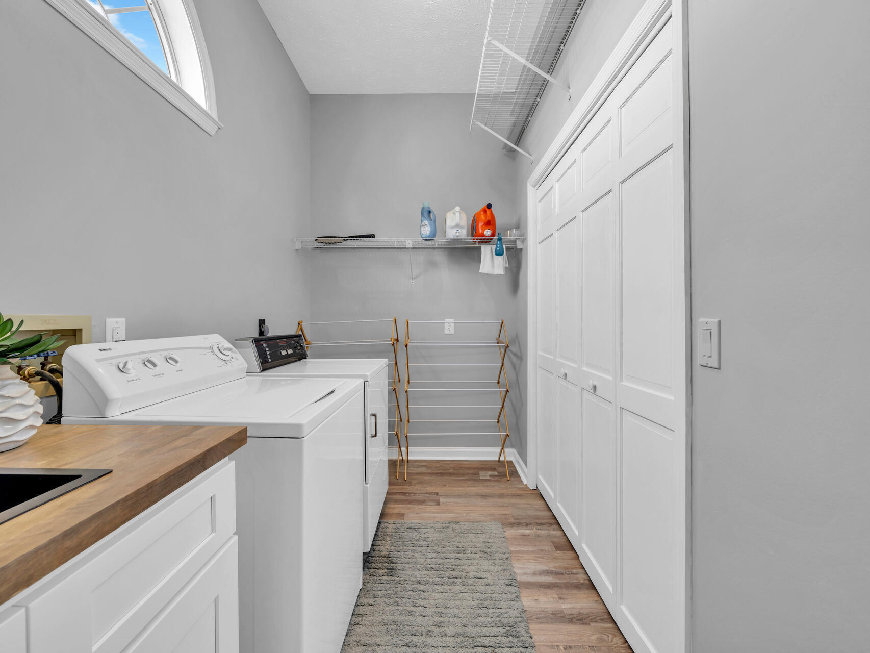 215 Southfields Road