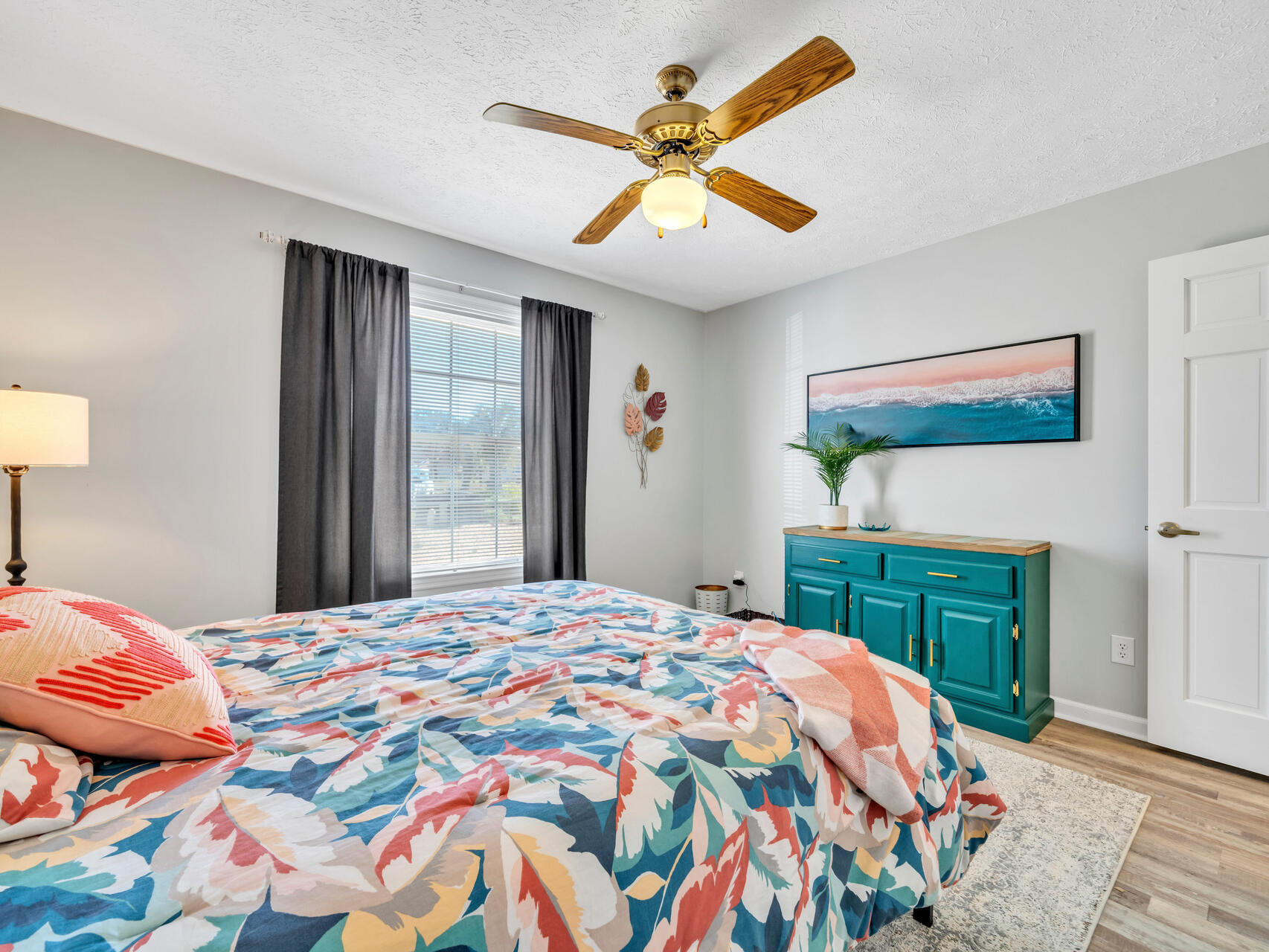 215 Southfields Road