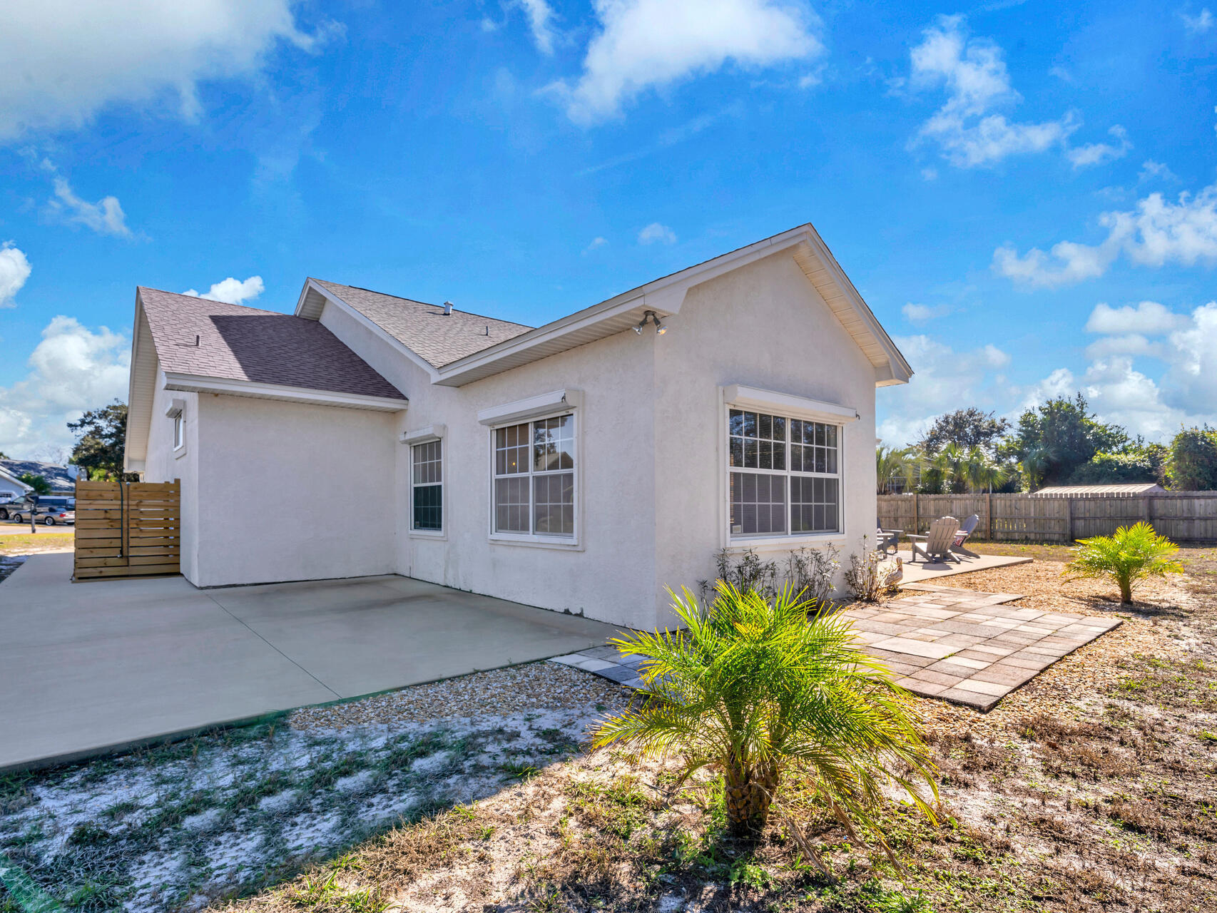 215 Southfields Road