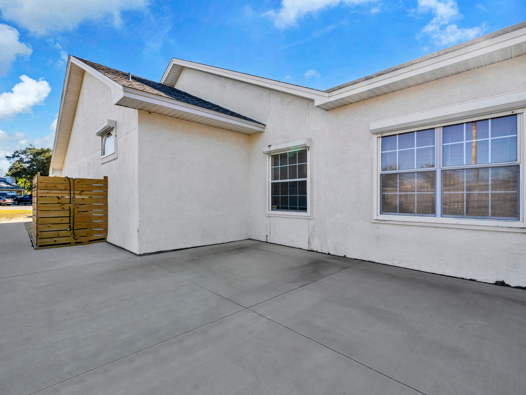 215 Southfields Road