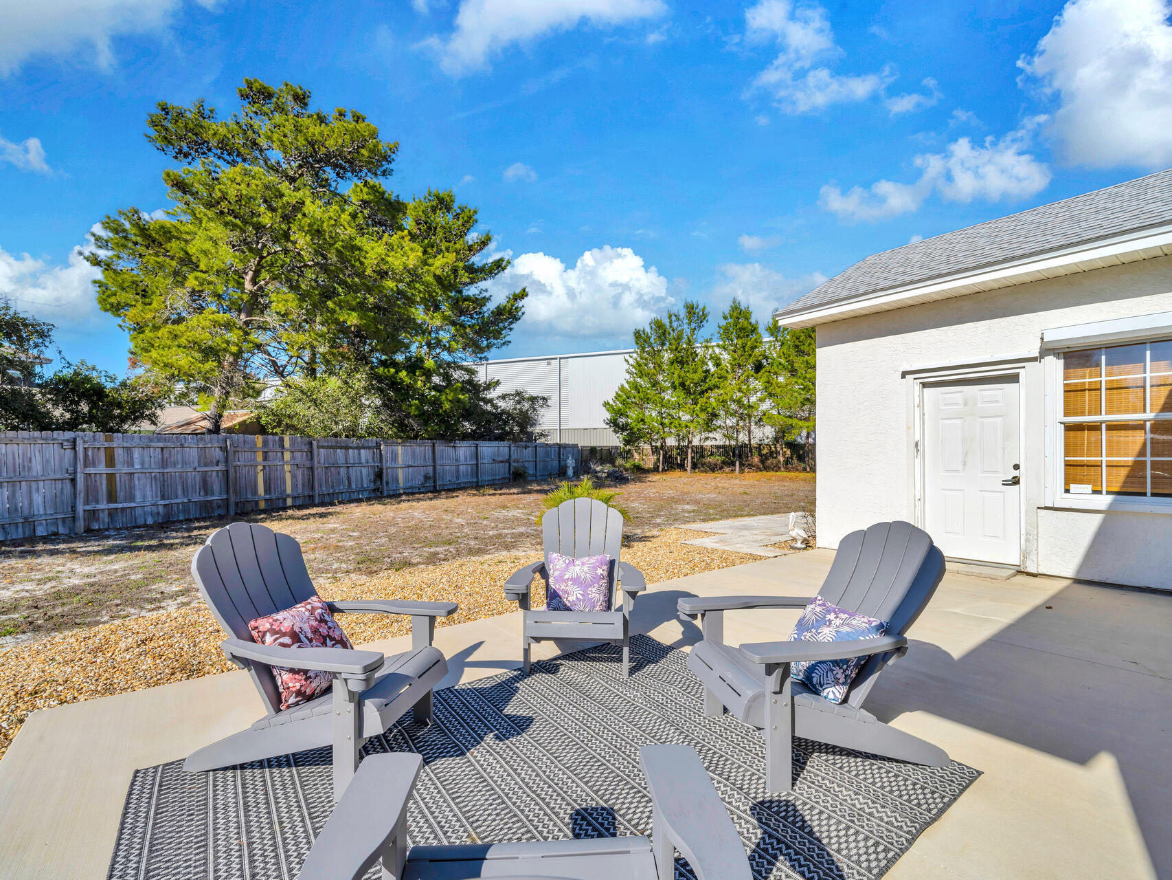 215 Southfields Road