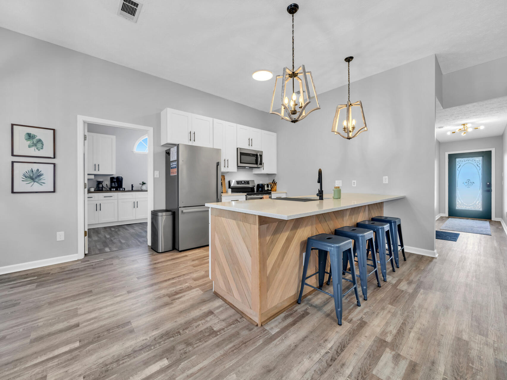 215 Southfields Road
