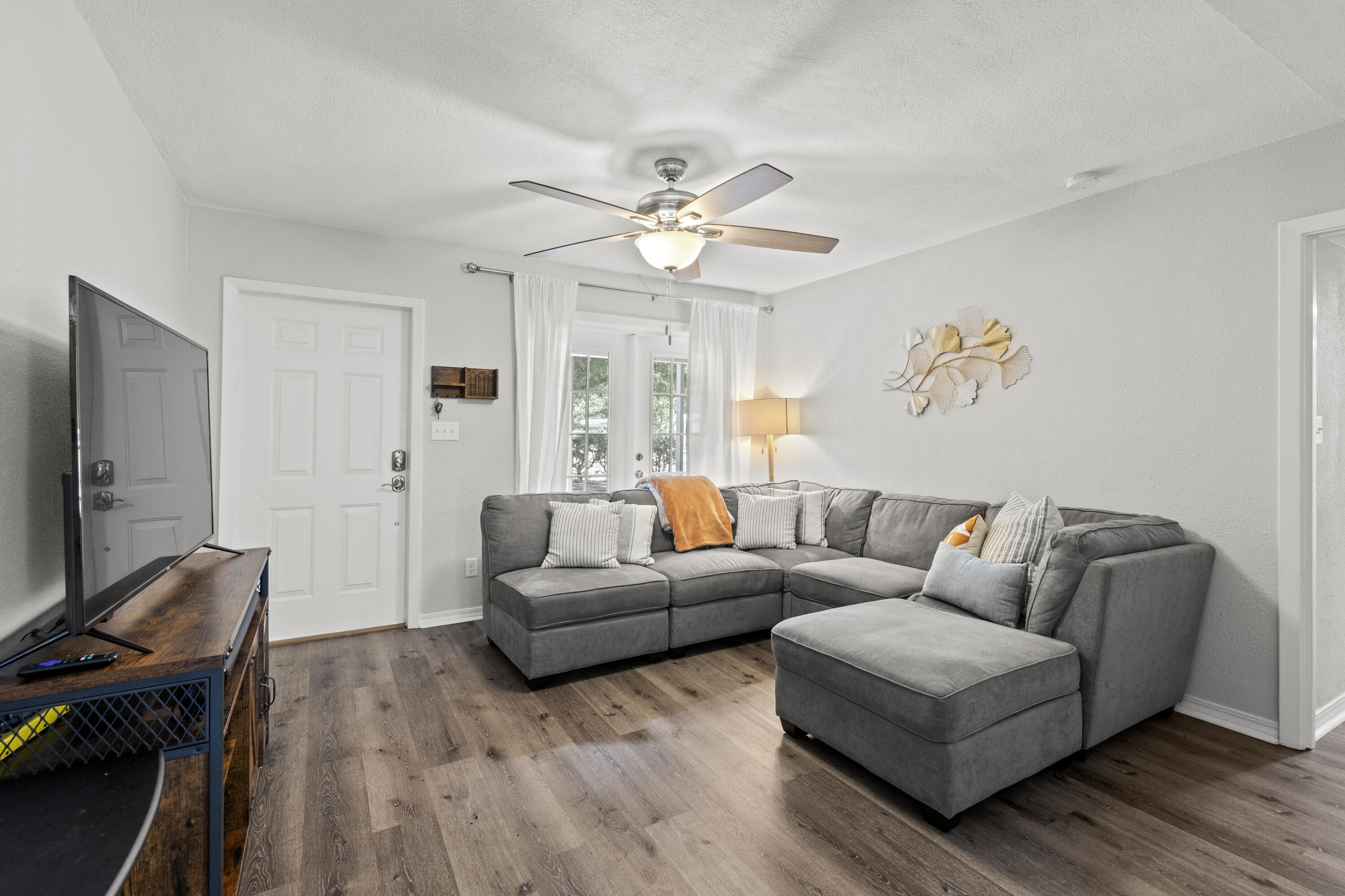 38 Ferry Road