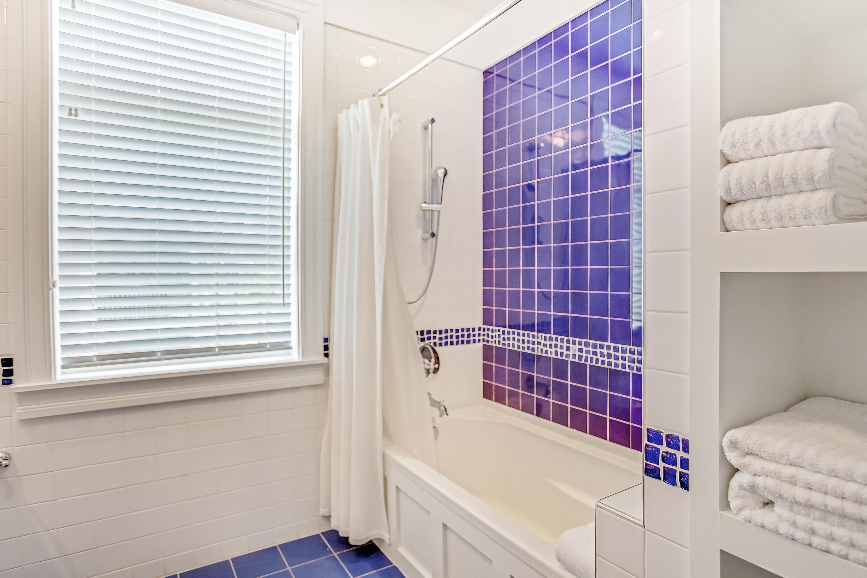 8105 Inspiration Drive, E2