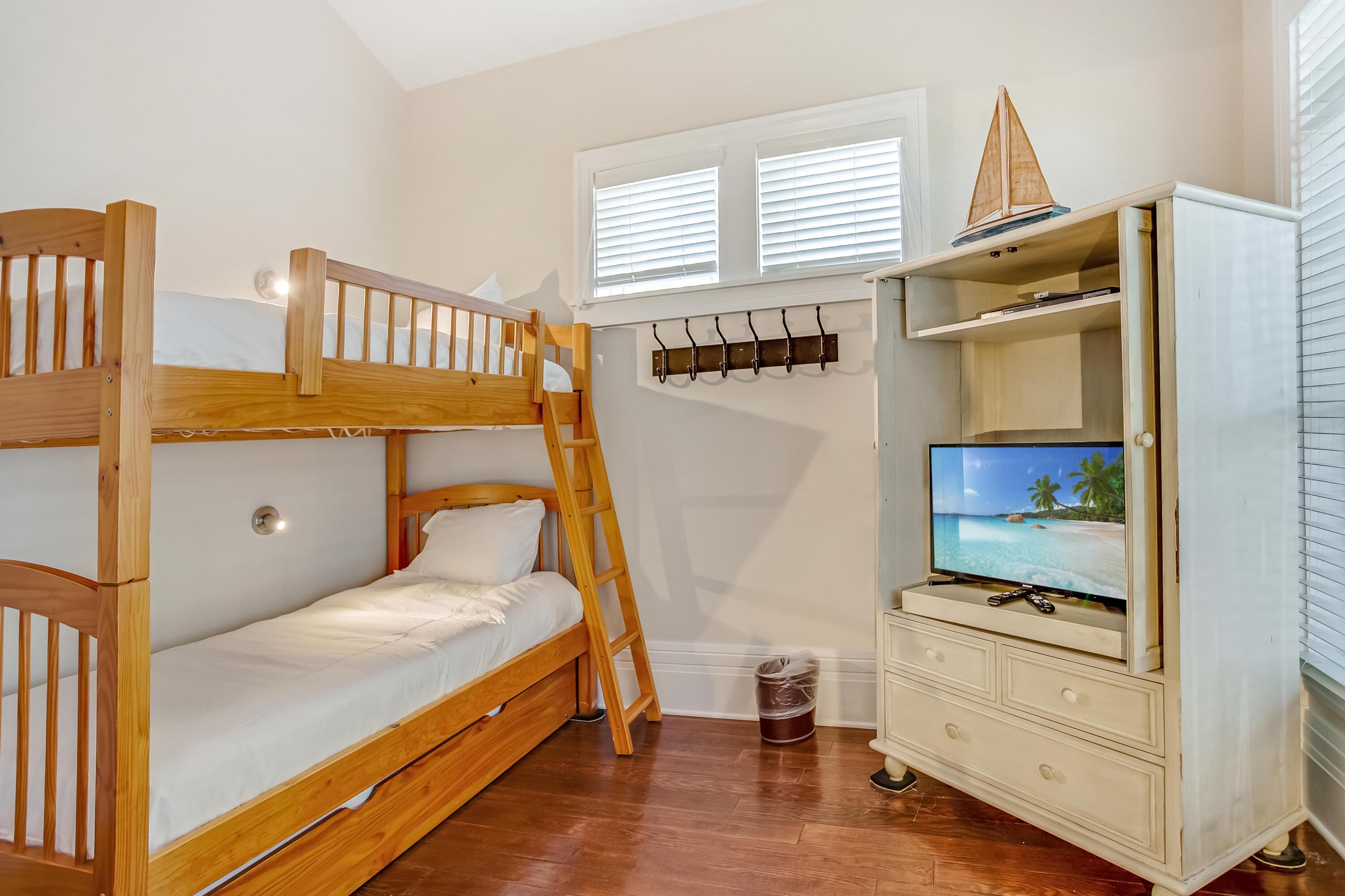 8105 Inspiration Drive, E2