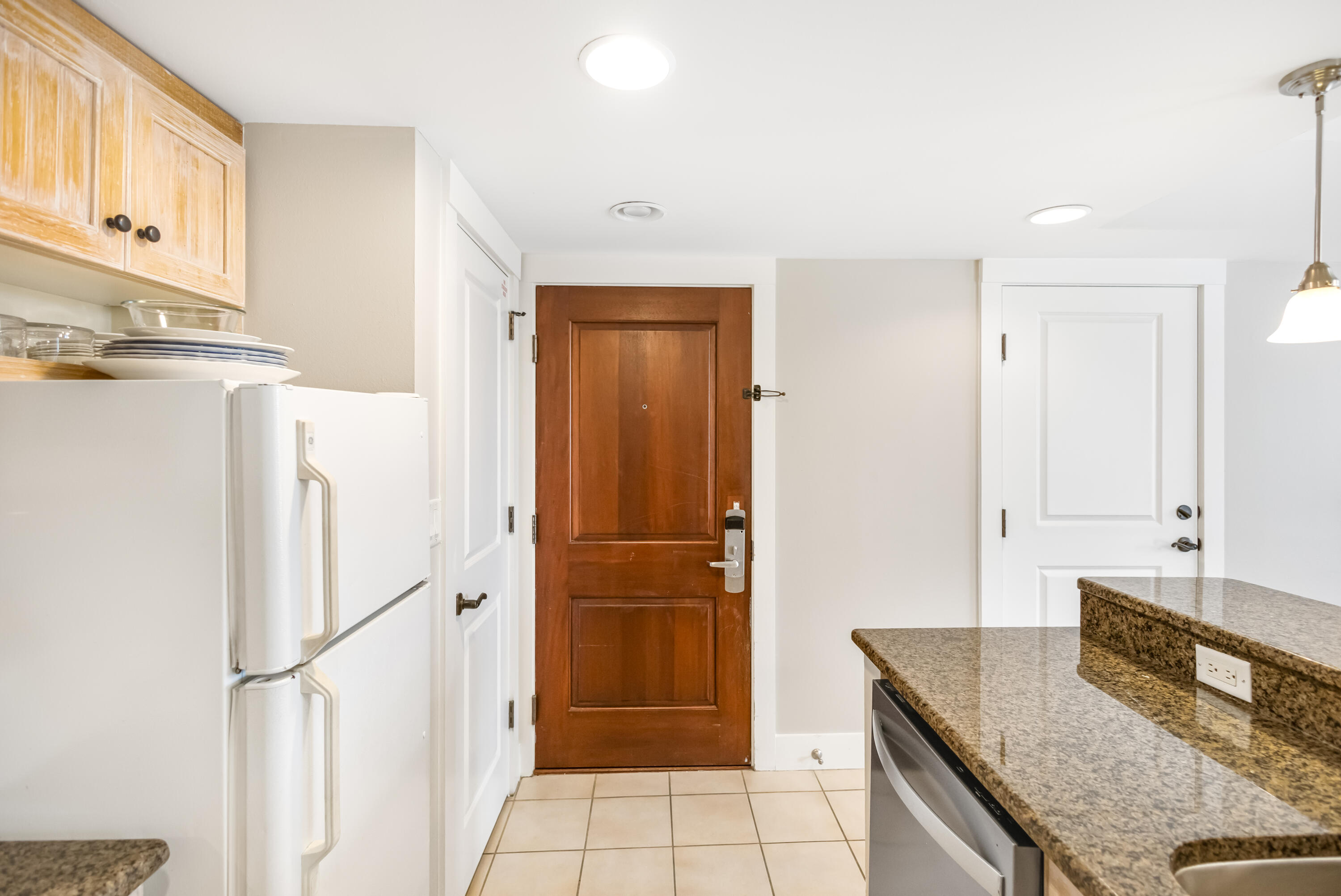 9300 Baytowne Wharf Boulevard, 501/503