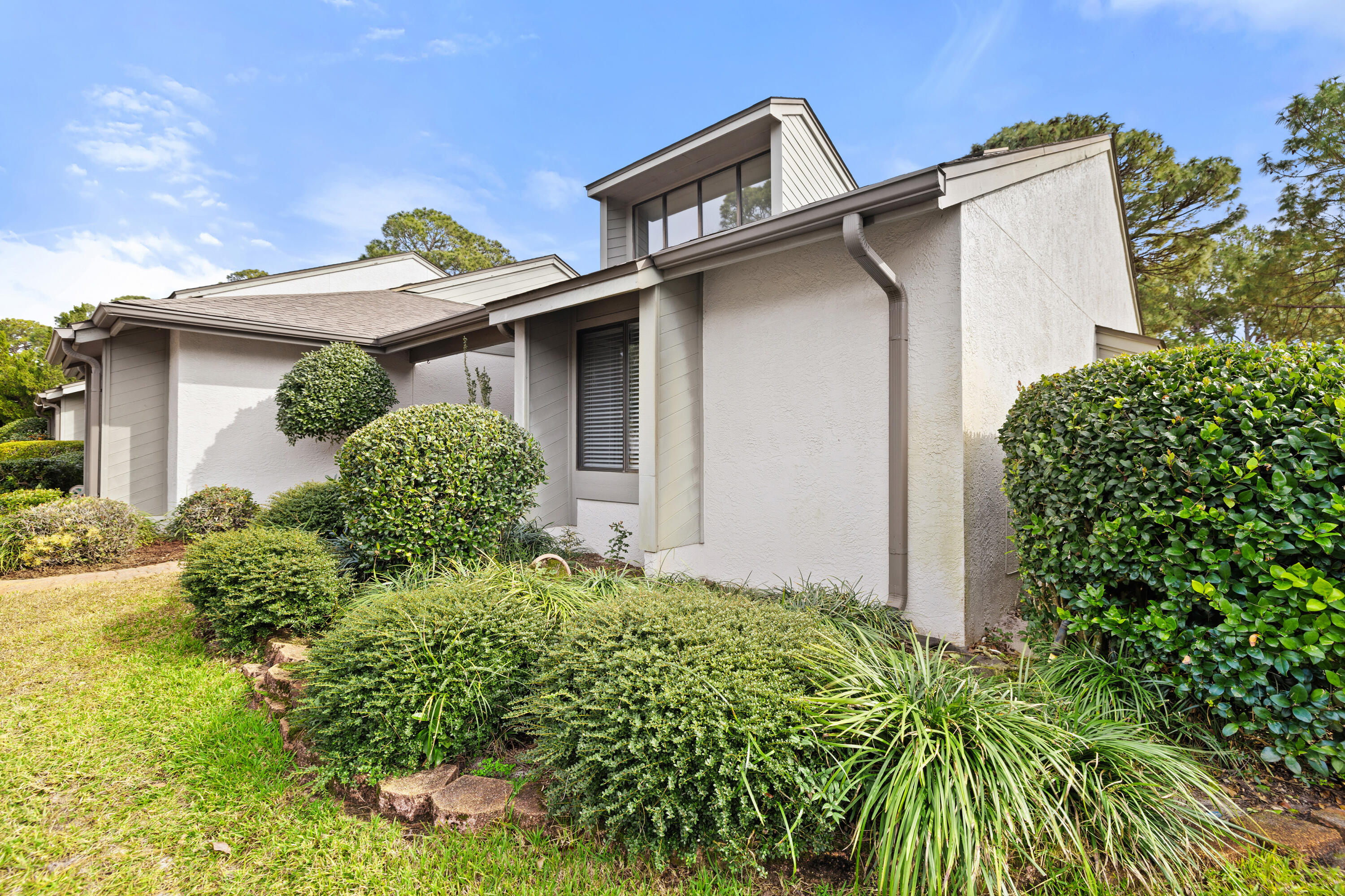 142 Glen Eagles Drive