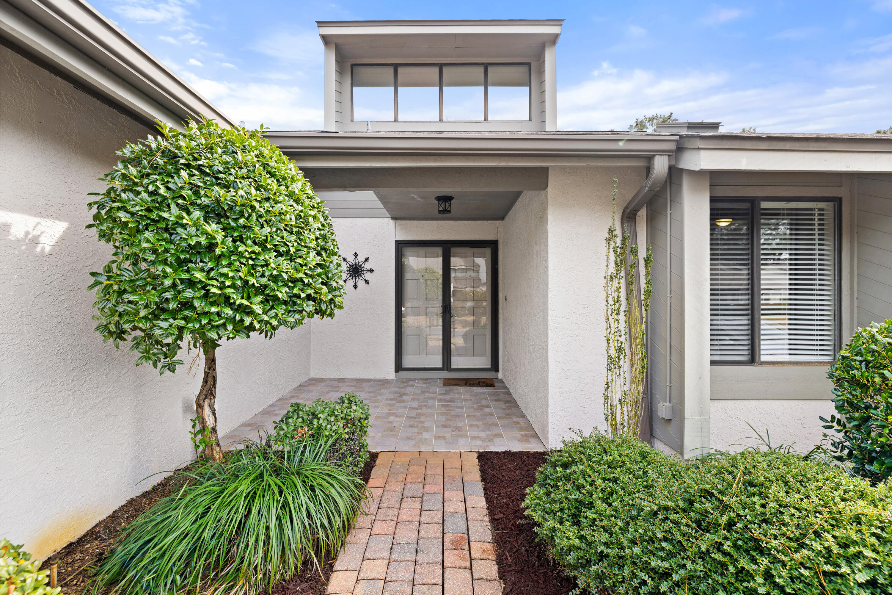 142 Glen Eagles Drive