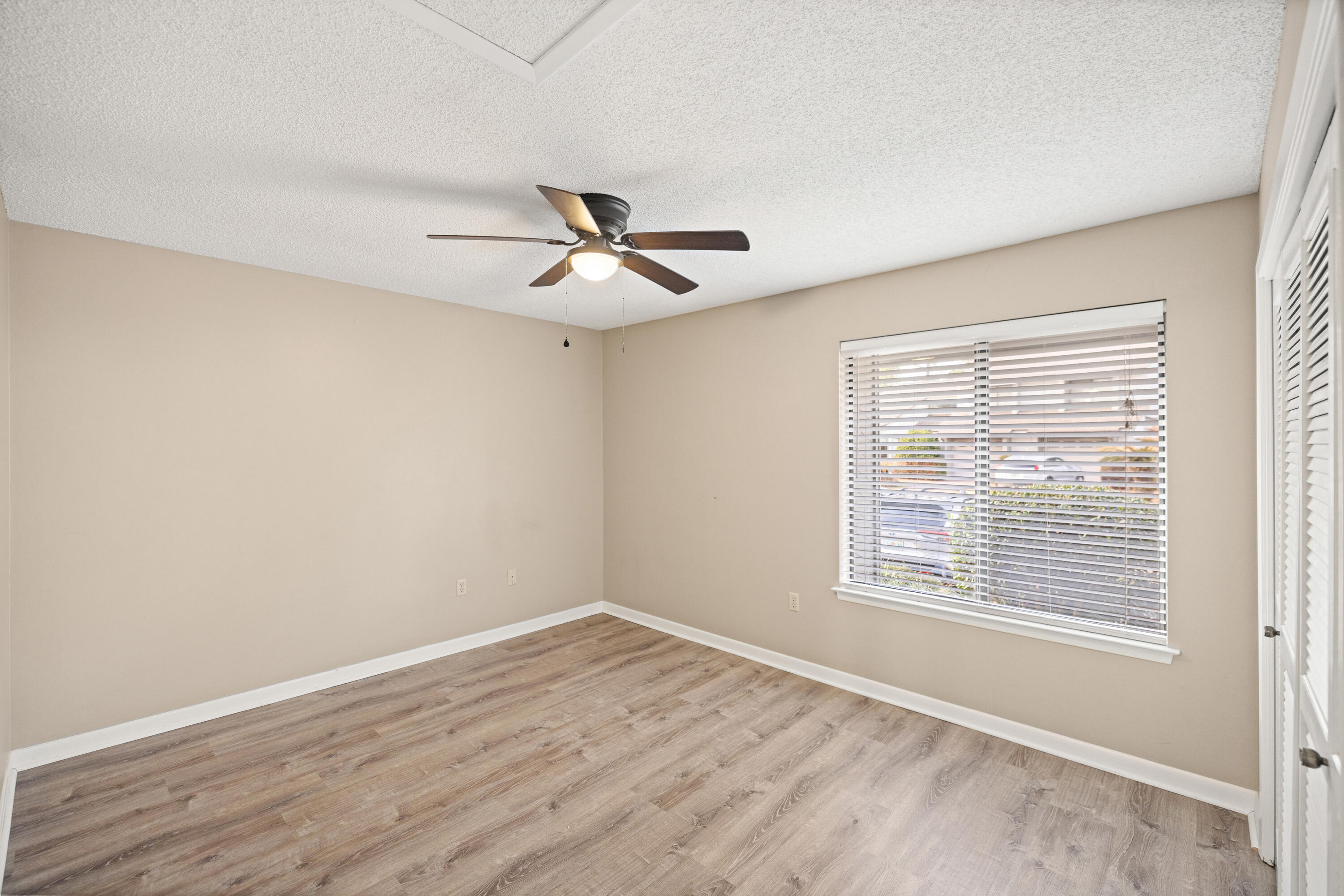 142 Glen Eagles Drive