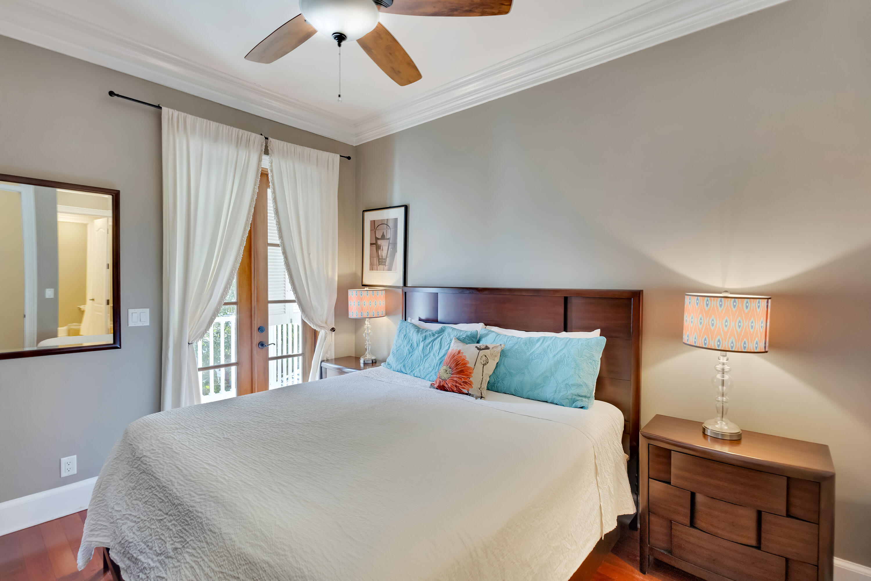 9201 Market Street Inn, 158