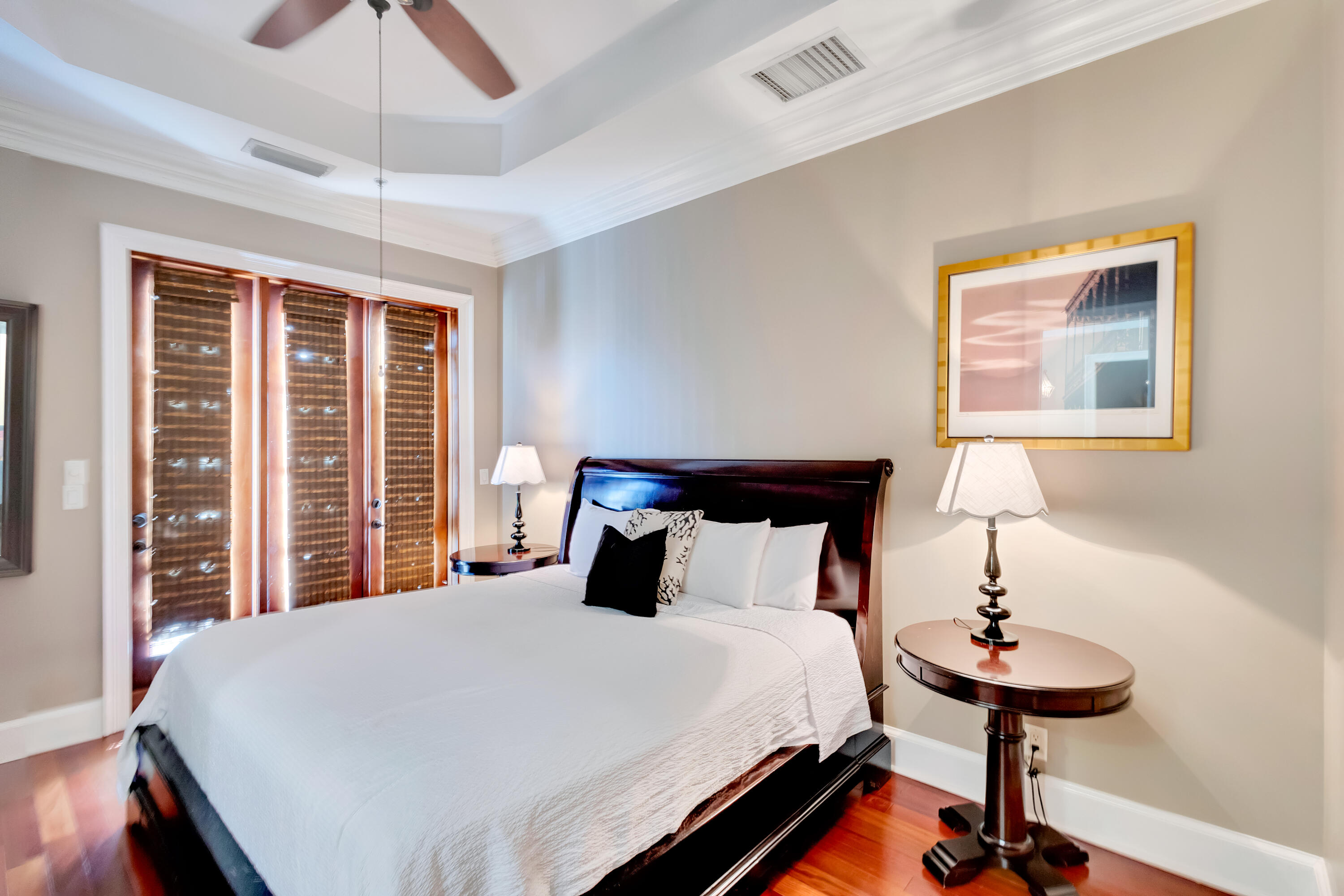 9201 Market Street Inn, 158