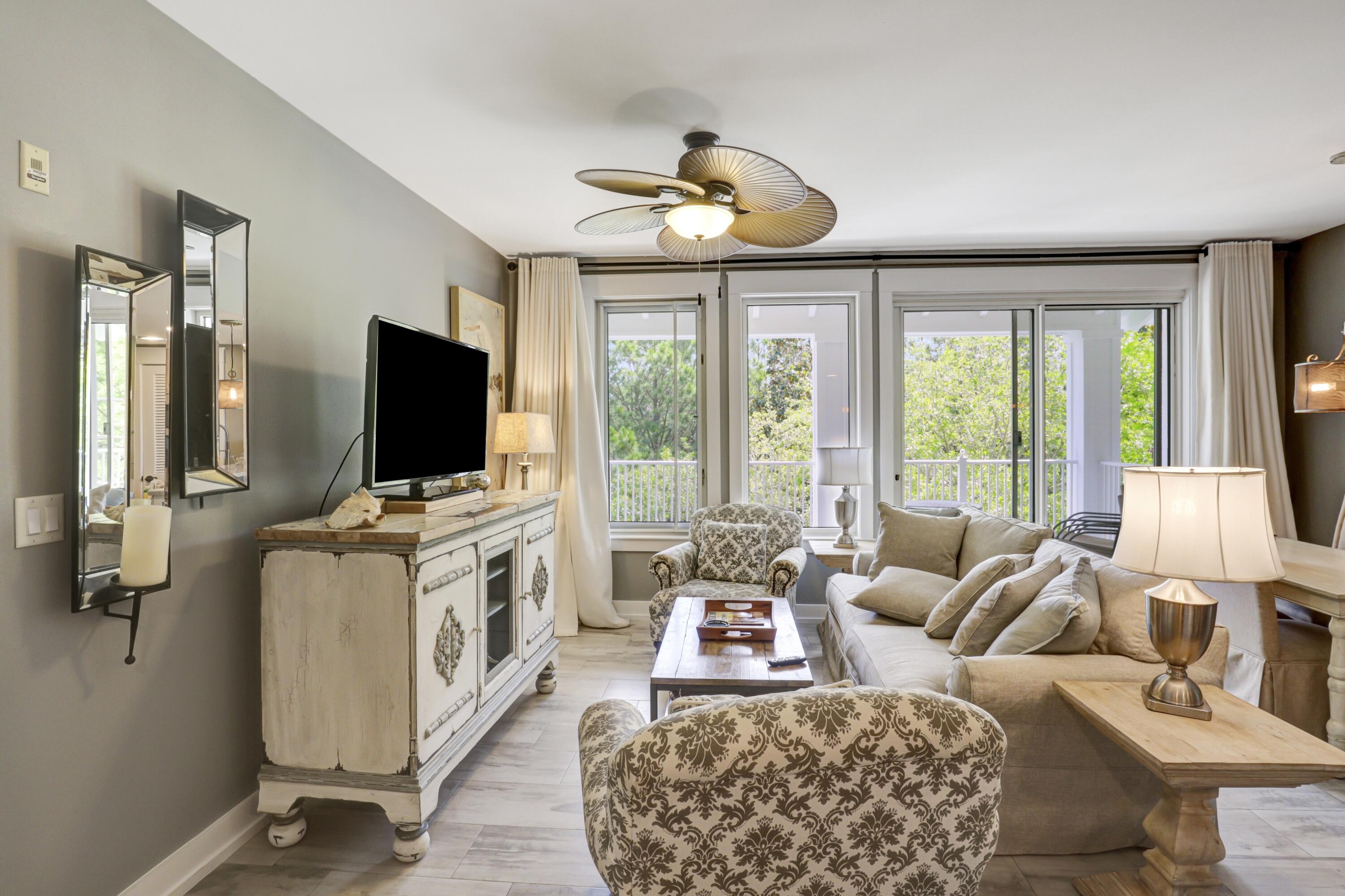 9300 Baytowne Wharf Boulevard, 527