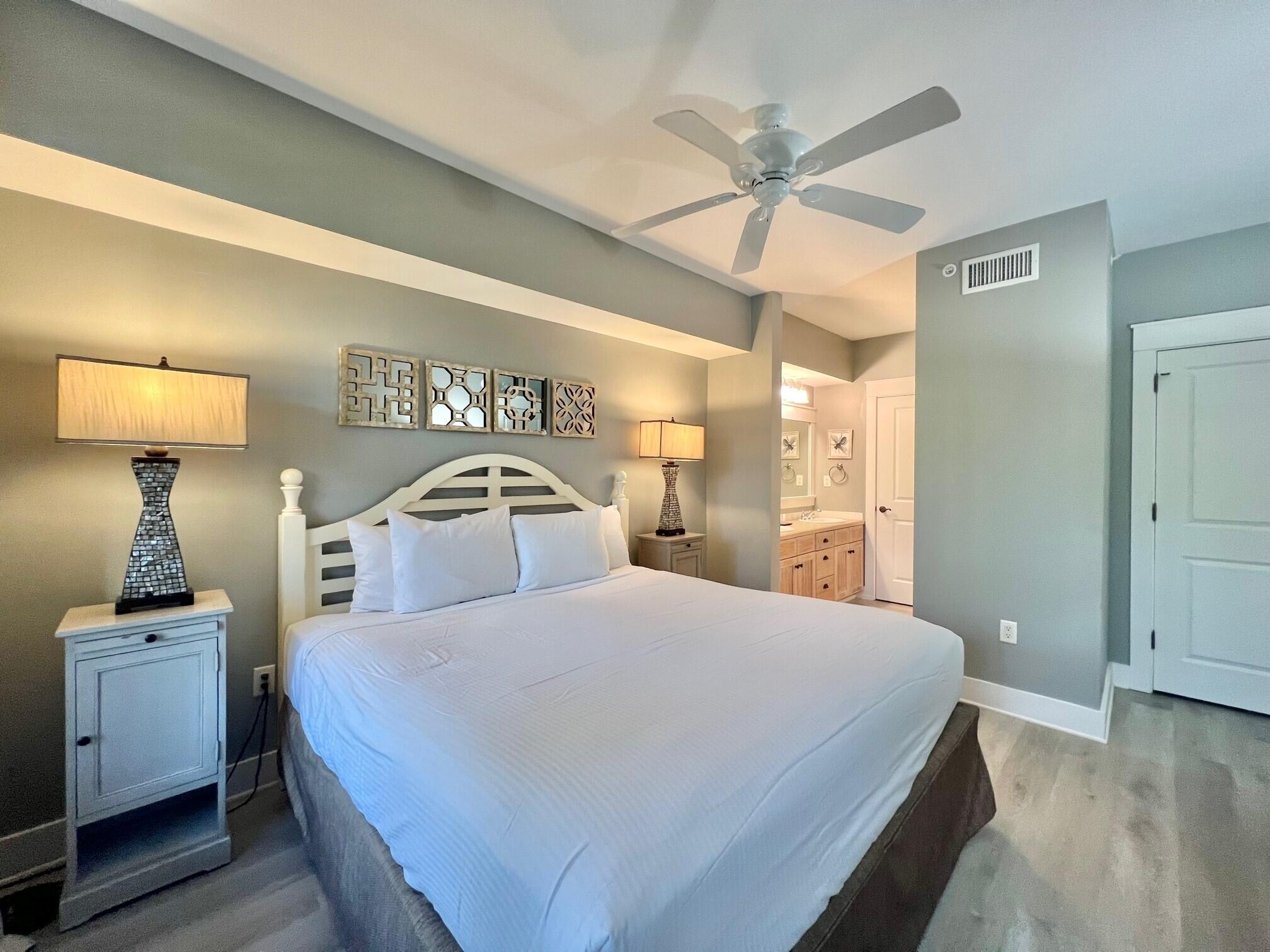 9300 Baytowne Wharf Boulevard, 527