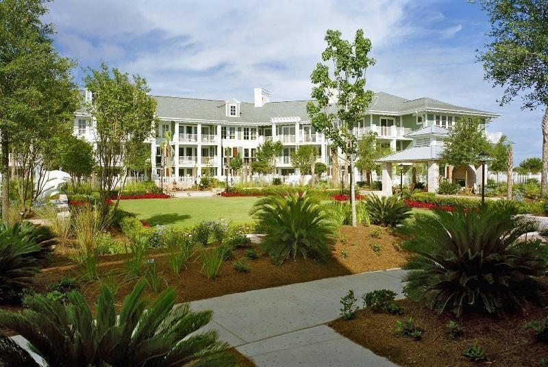 9300 Baytowne Wharf Boulevard, 527