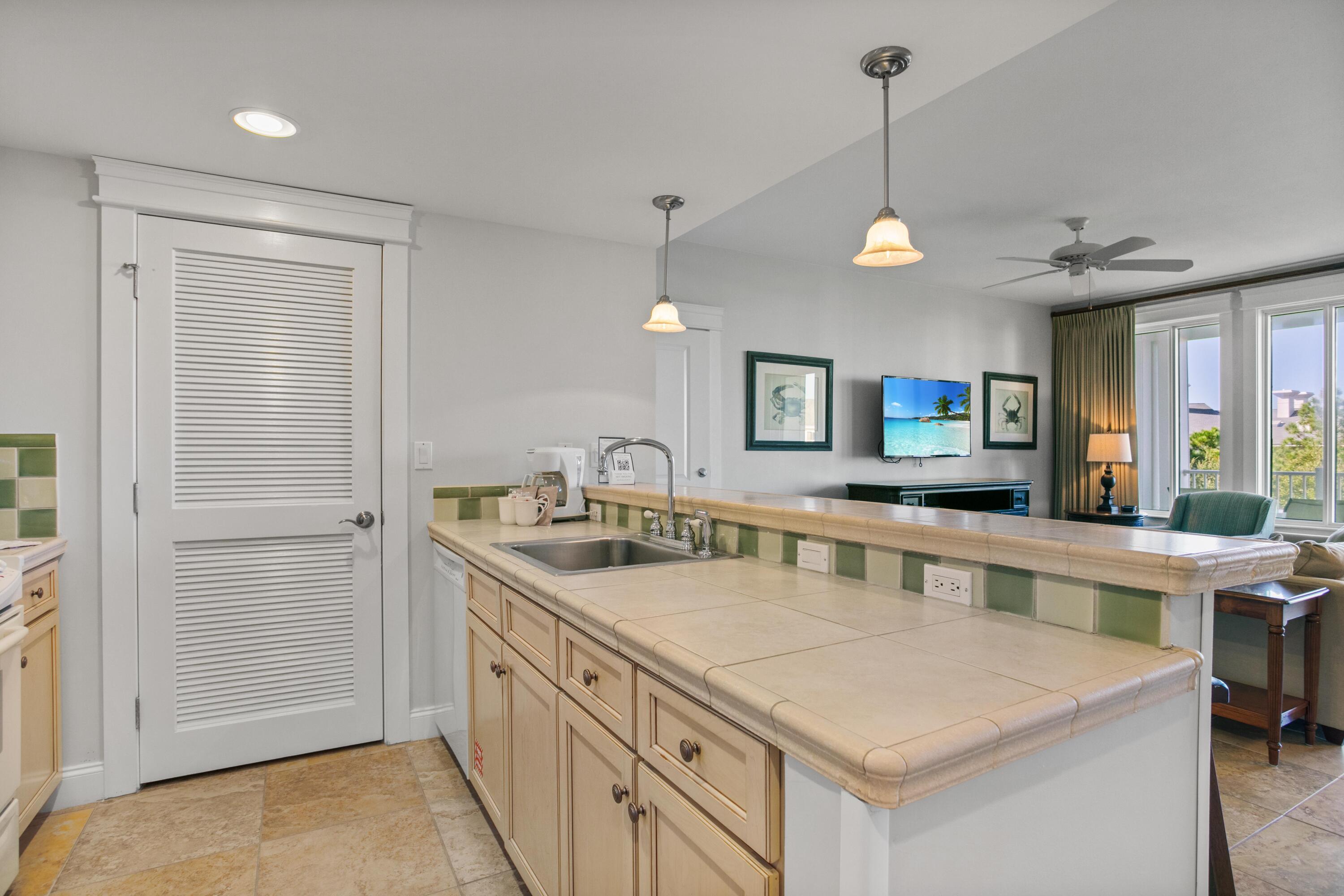 9500 Grand Sandestin Boulevard, 2516/2518