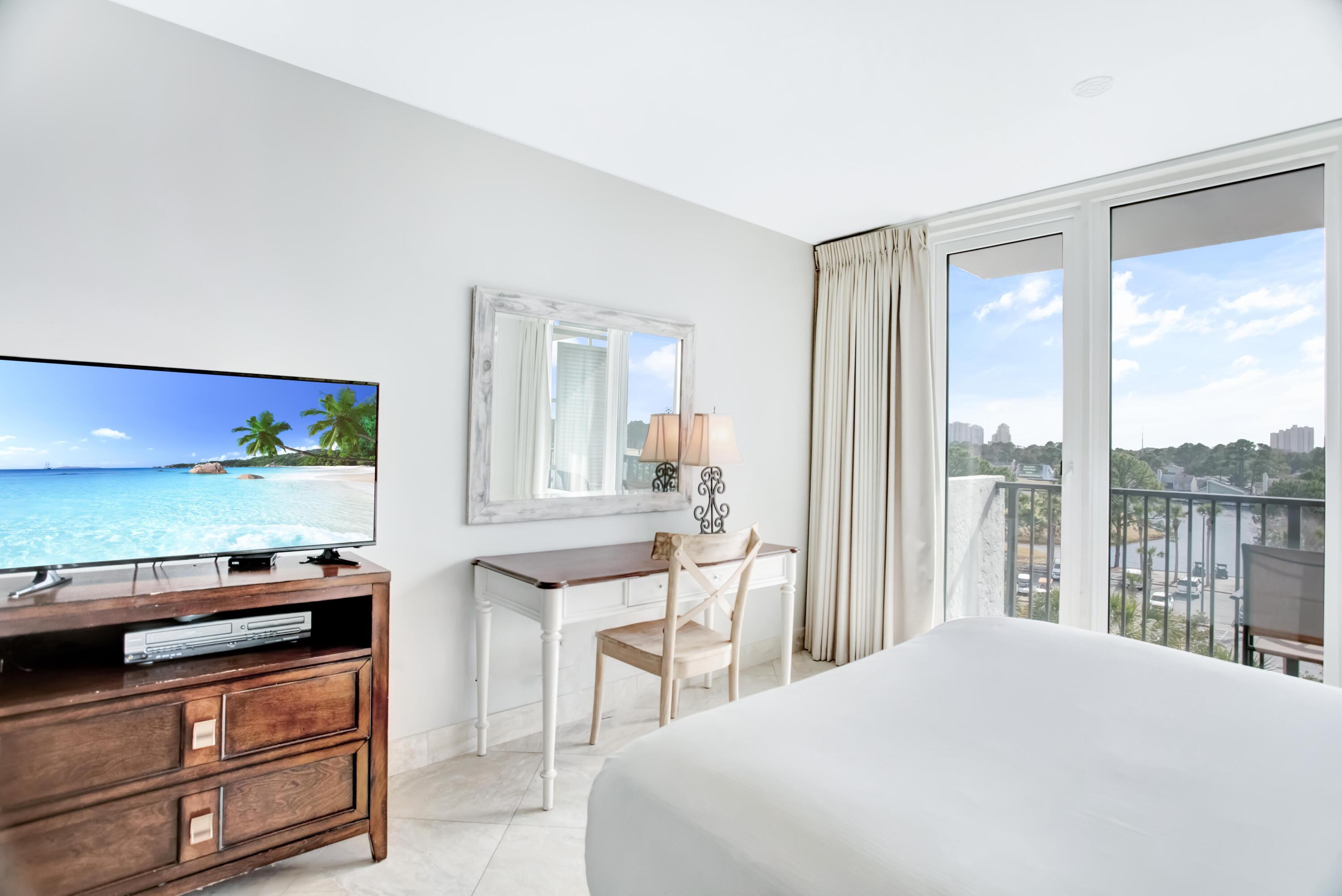 200 N Sandestin Boulevard, 6681